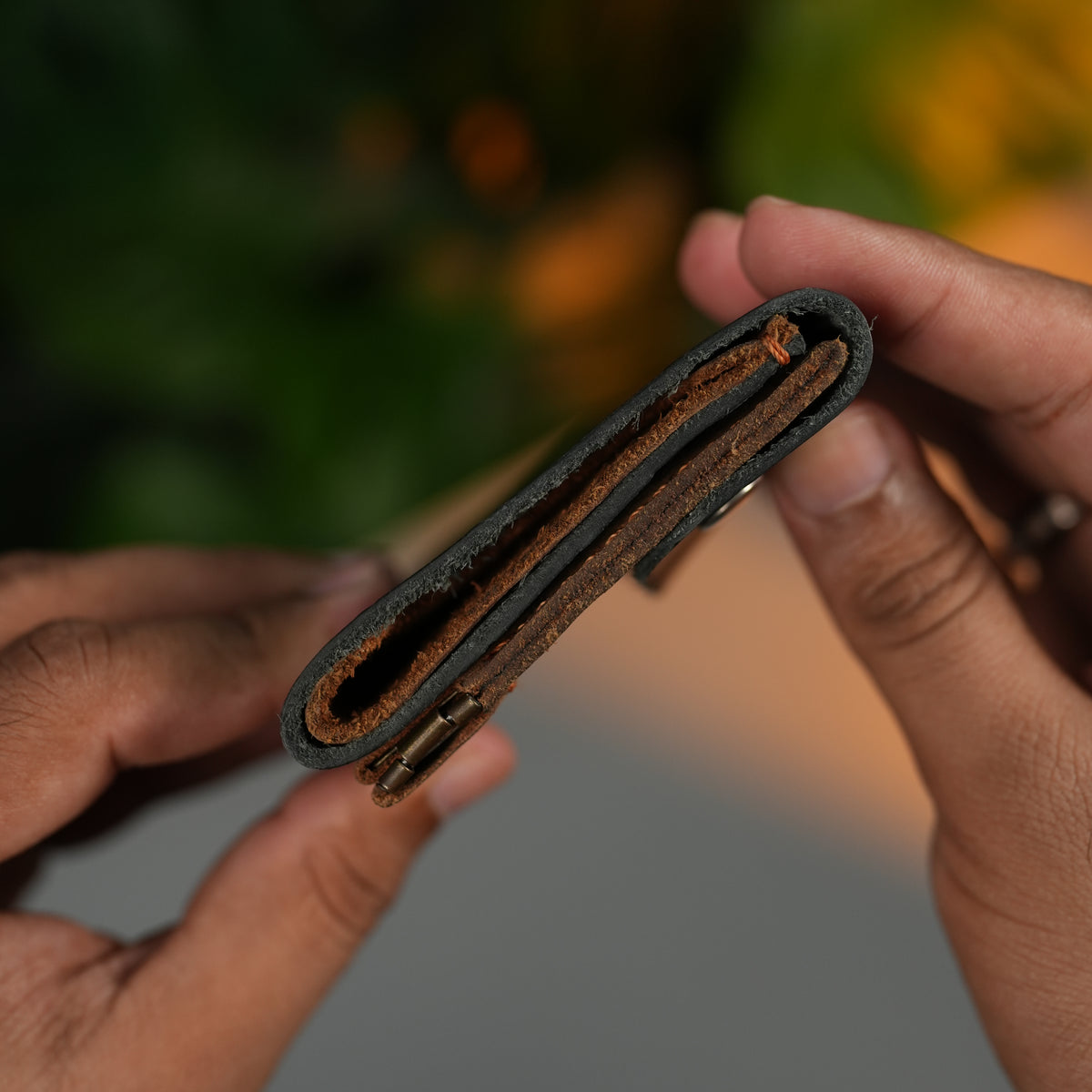 No.122 Bifold Leather Wallet | Full-Grain Pull-Up Leather