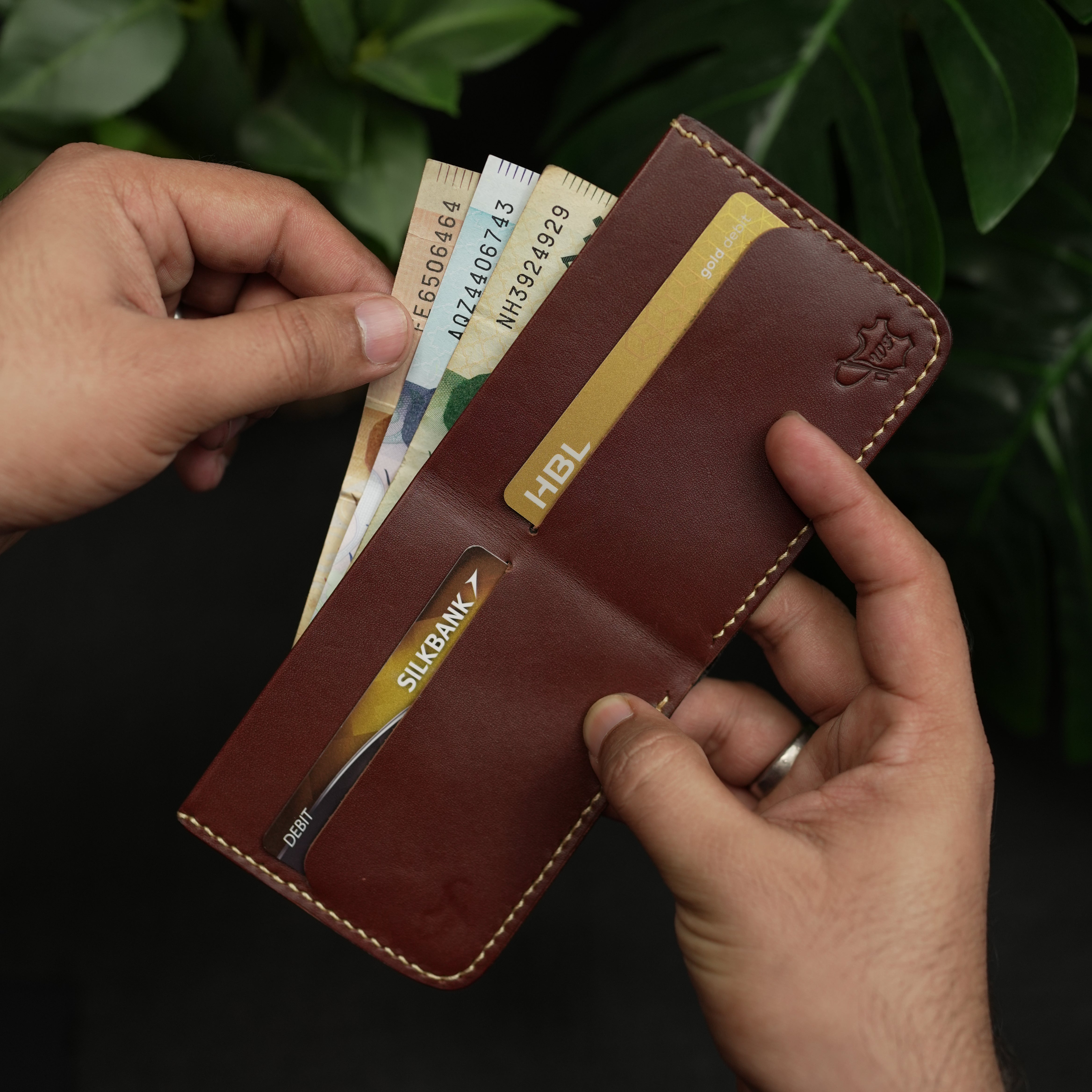 No. 89 Bifold leather wallet (Buck brown)