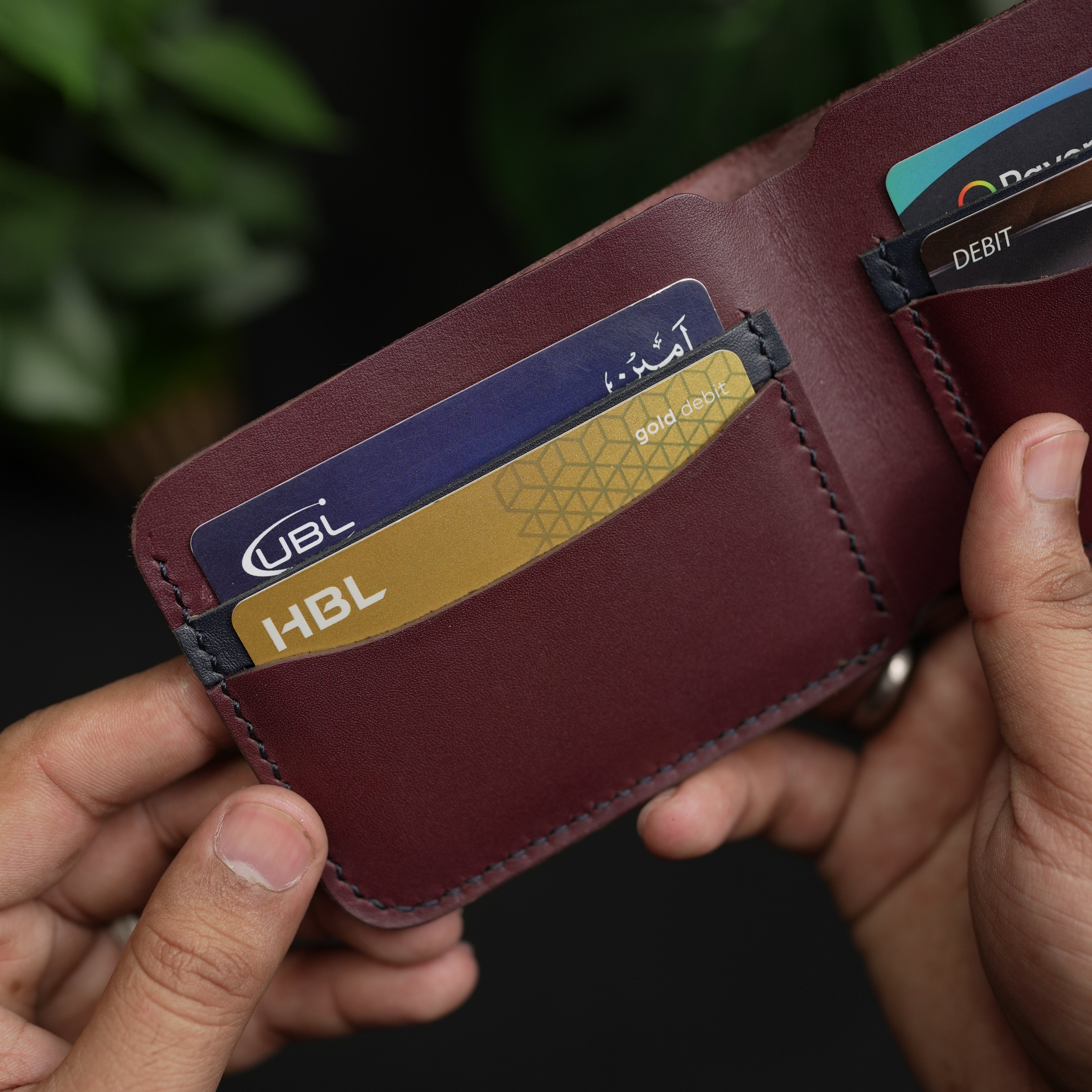No.77 Bifold Leather Wallet ( Burgundy & Blue )