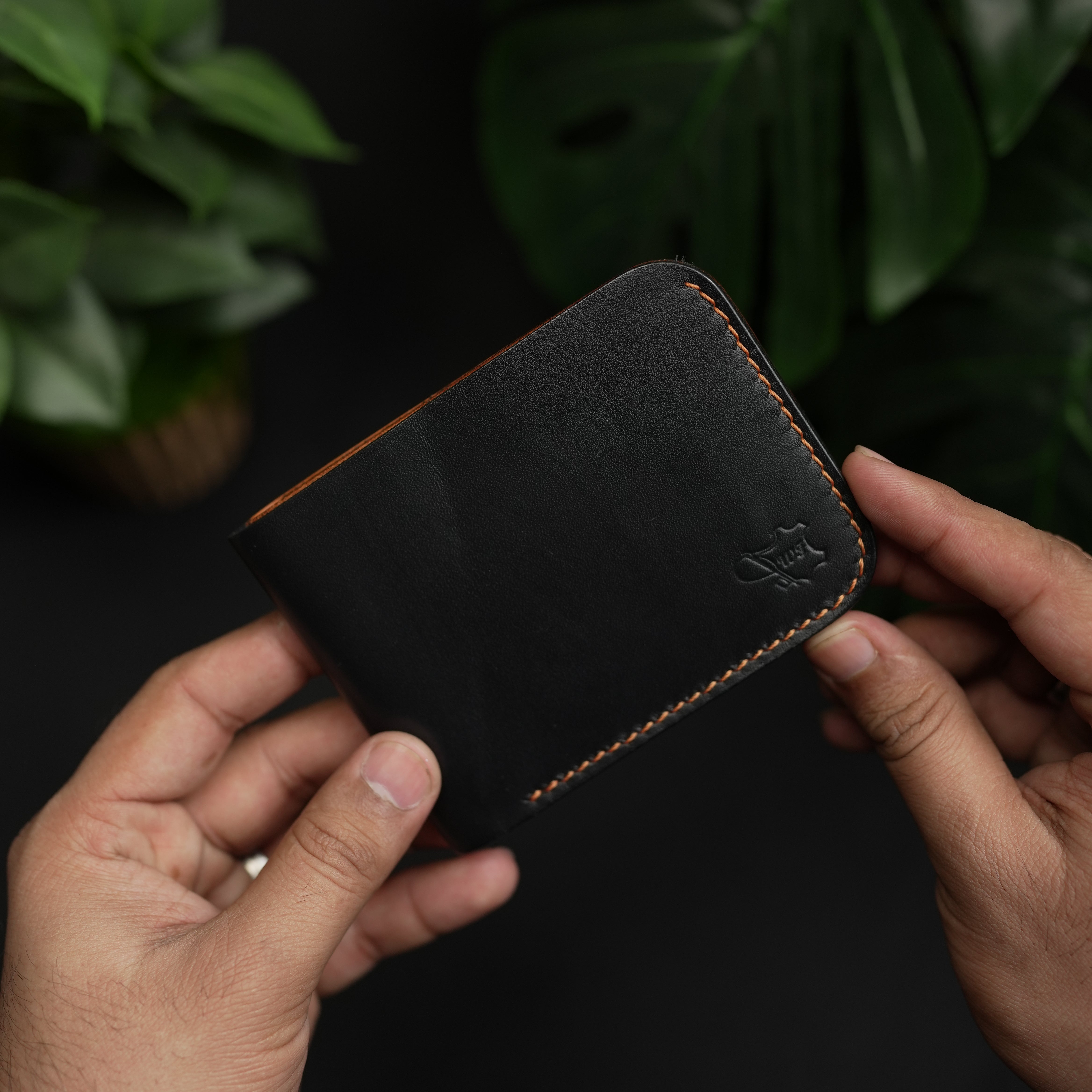 No.55 classic bifold Vegetable Tanned Leather Wallet Black With Tan color Combinaton