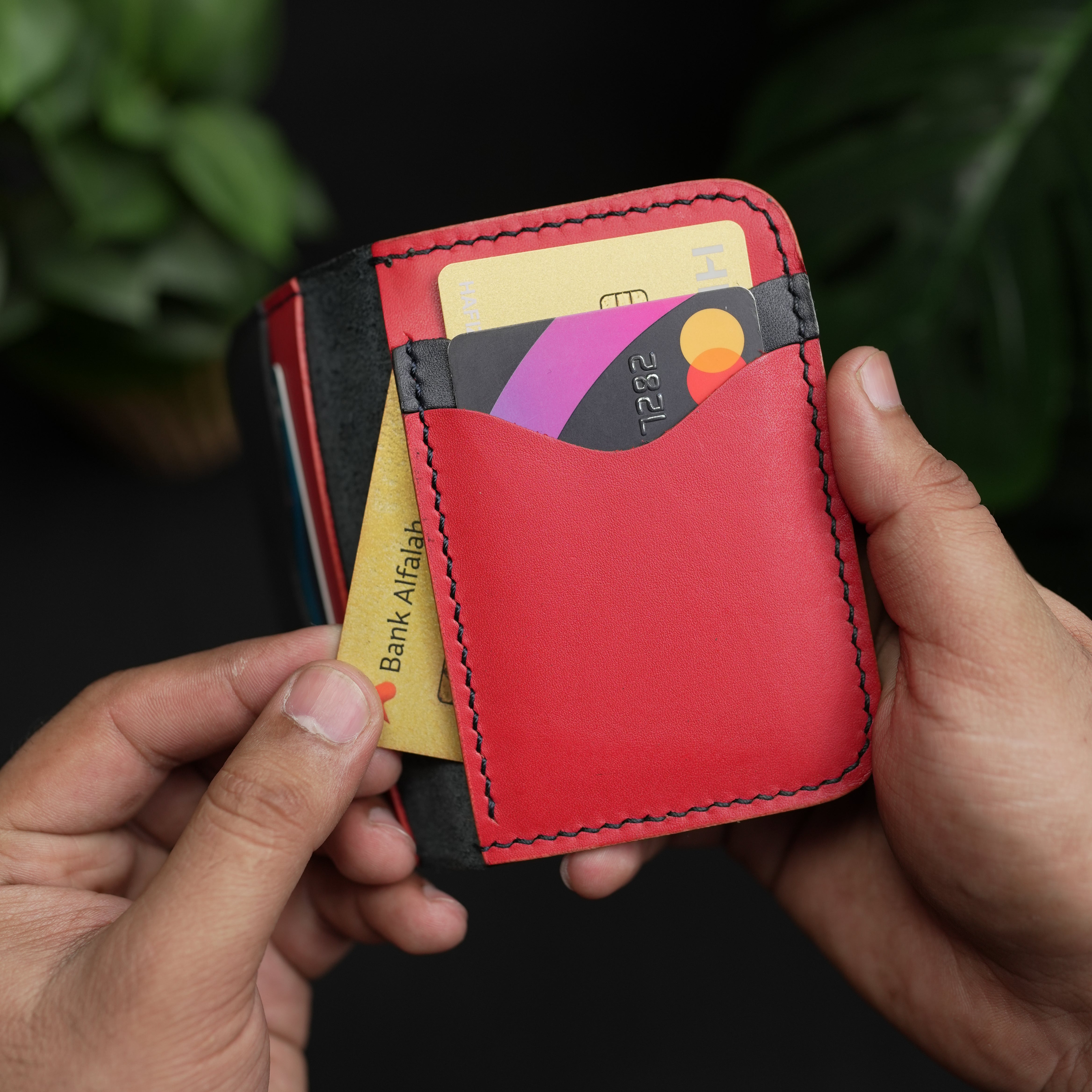 No.70 Bifold Card Leather Wallet (NAVY ELEGANCE & RED)