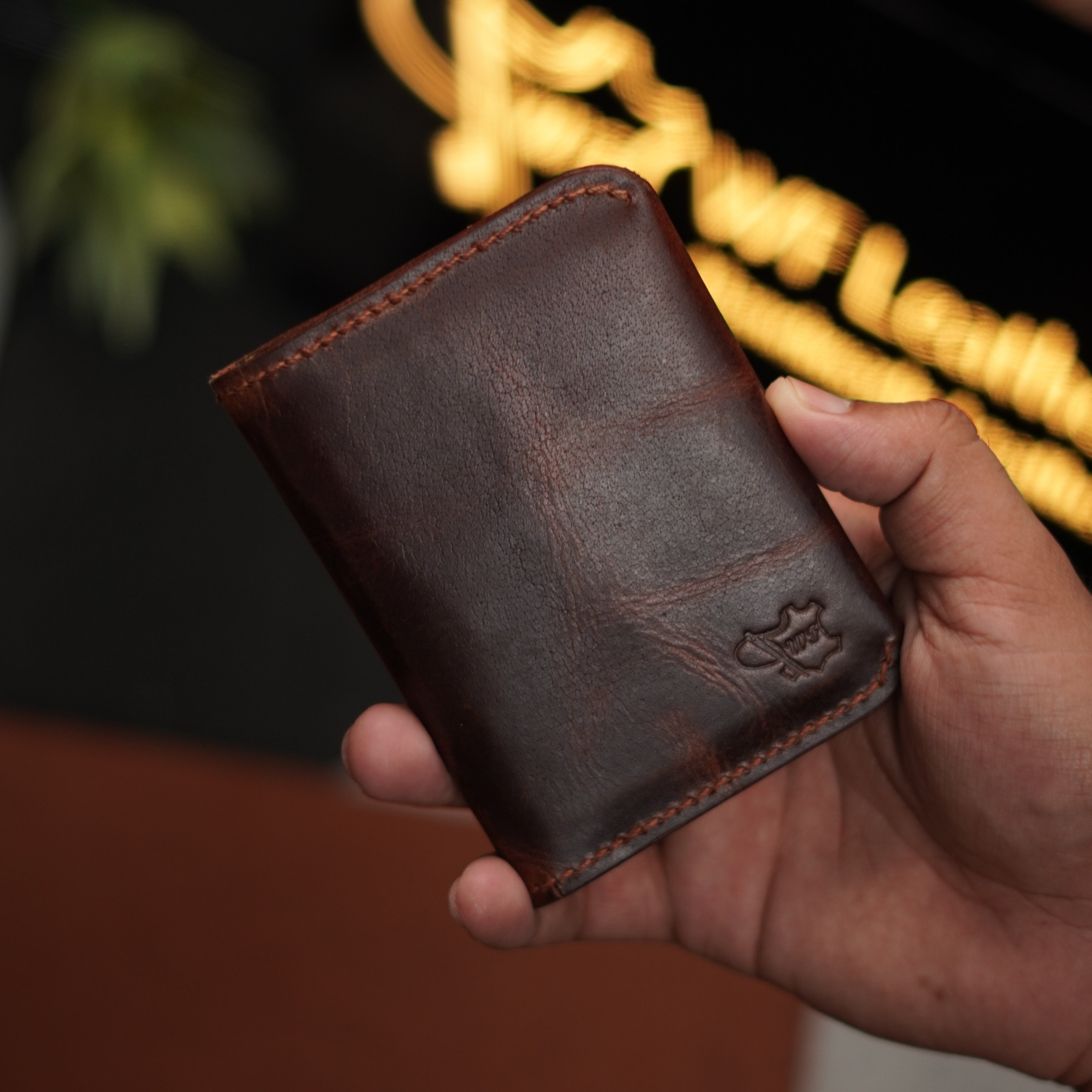 No. 85 Slim Ever Card Wallet Brown pullup