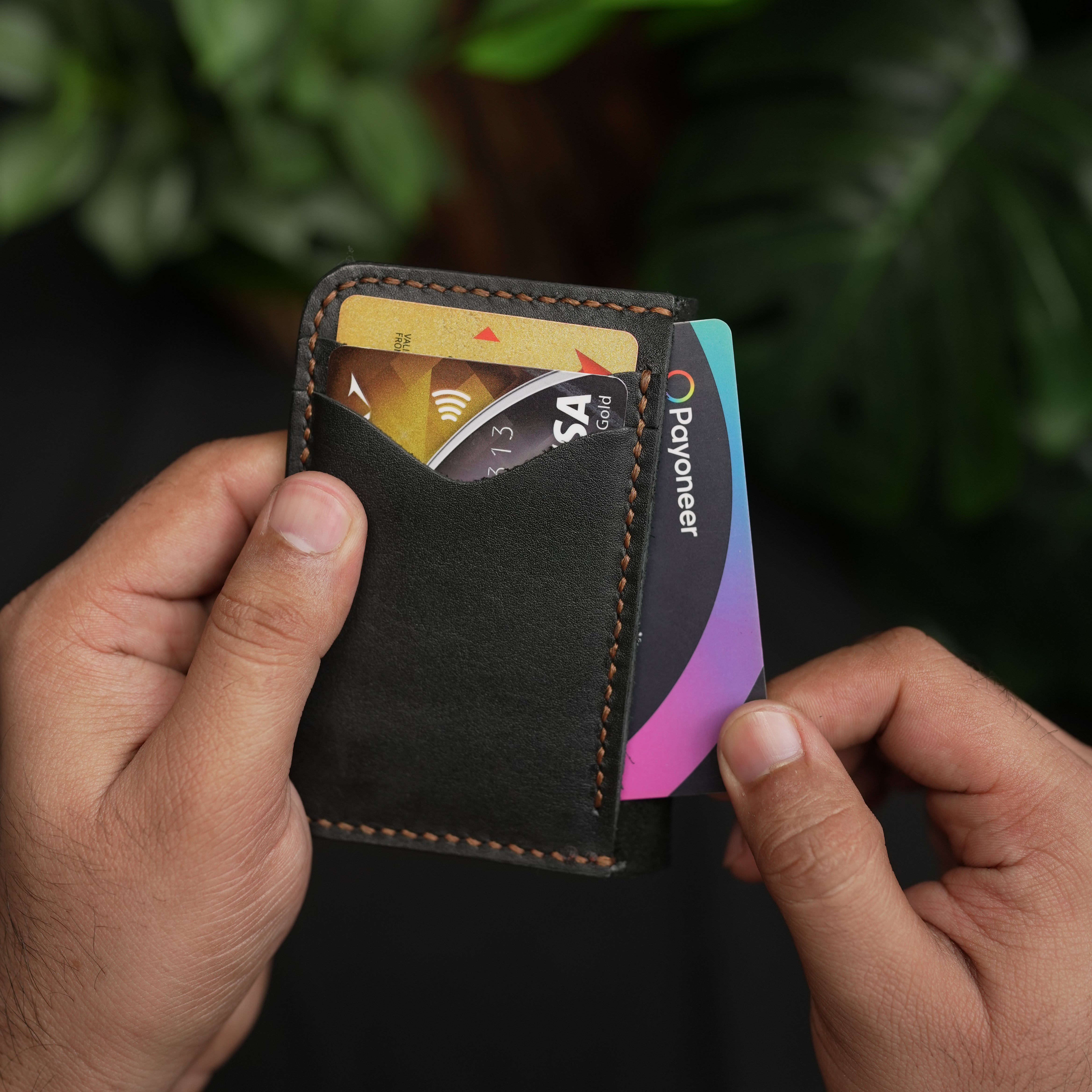 No.69 | Vertical Bifold Leather Wallet