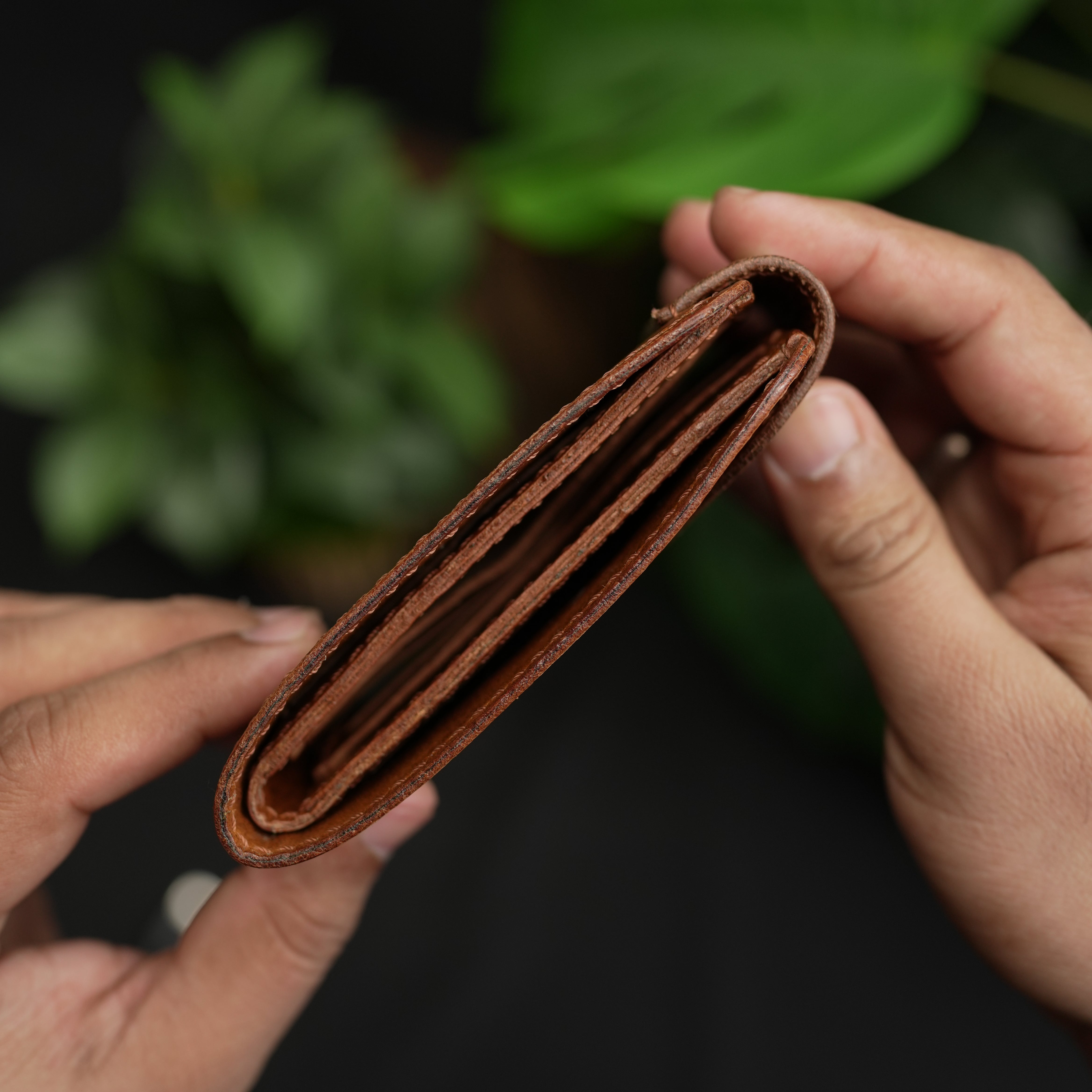 No. 81 Classic Leather Wallet With button