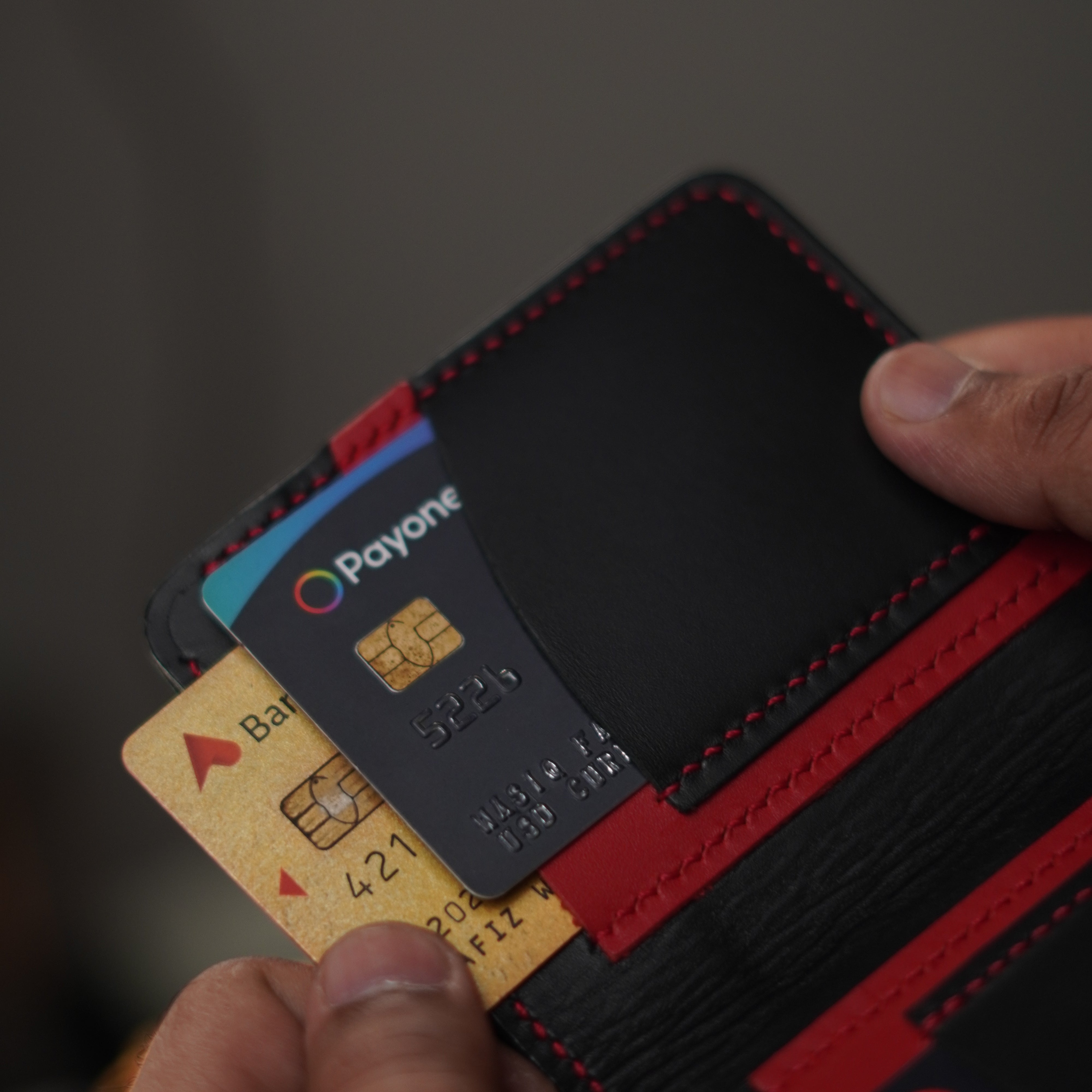 No. 86 vertical bifold wallet Black & Red