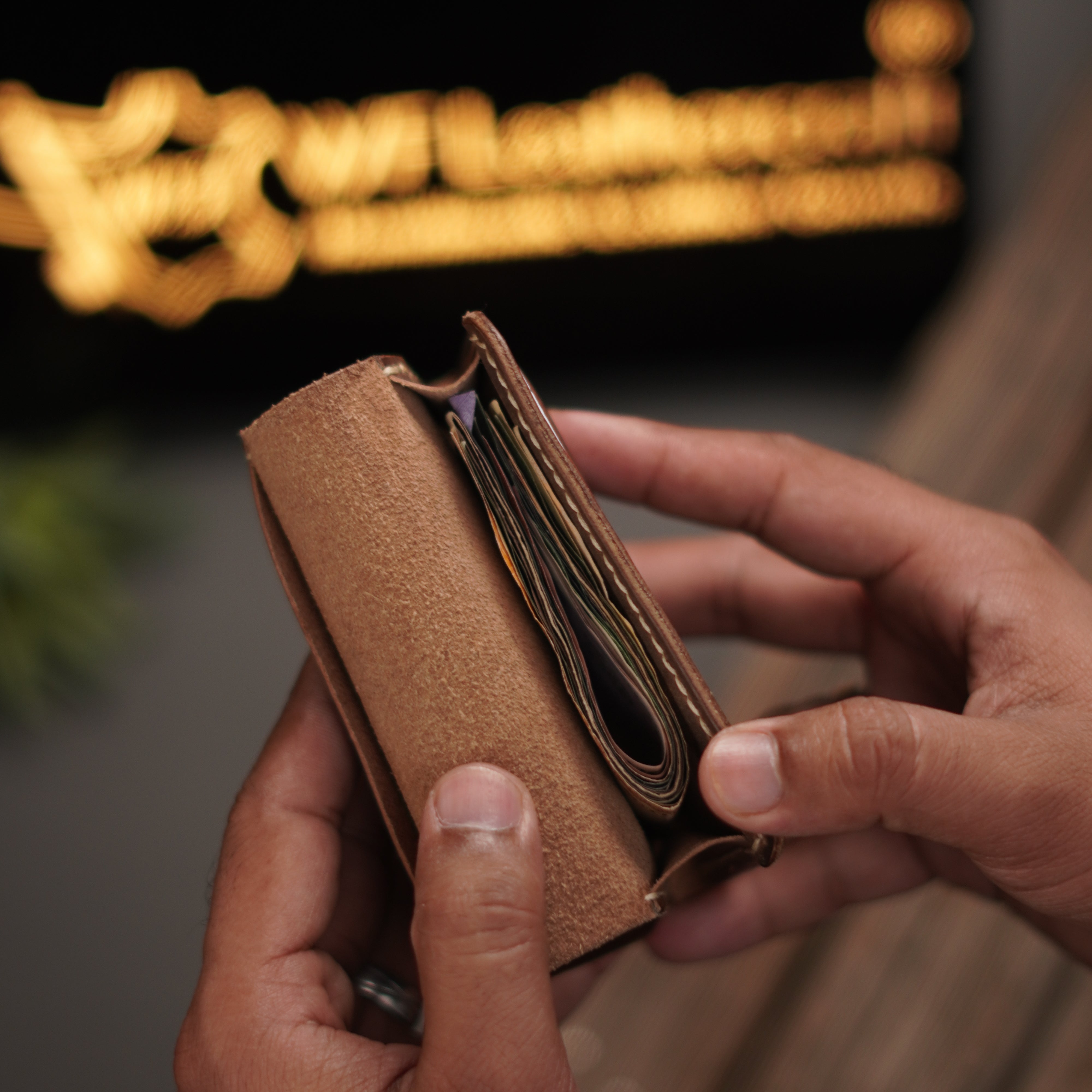 No. 69 V2 virticle bifold wallet brown pullup