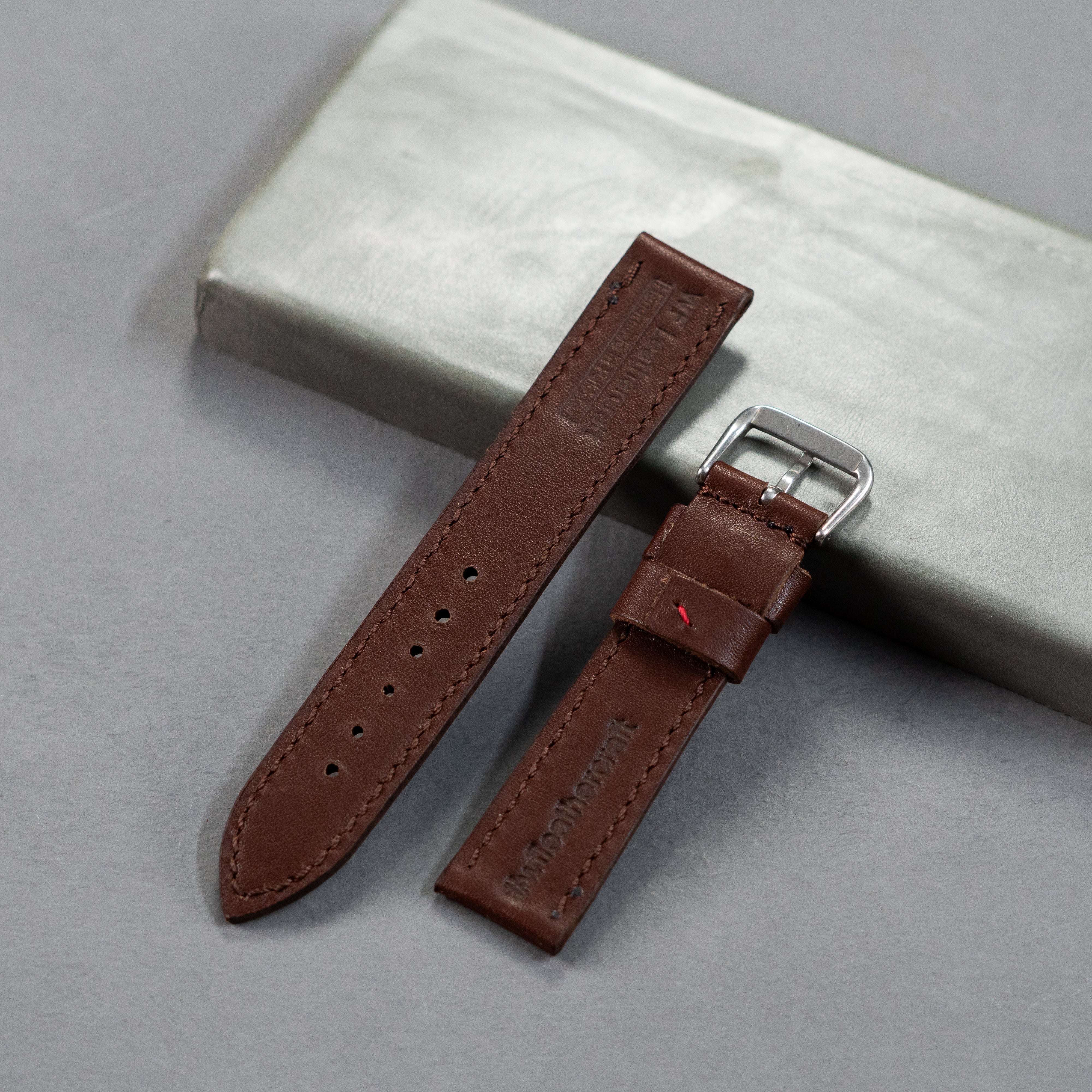 genuine leather wallet price in Pakistan, leather wallets in Pakistan gents wallet leather, smart wallet in Pakistan, leather wallet for men, long wallet for men, bifold leather wallet in Pakistan, long bifold wallet, genuine leather bifold wallet, best bifold wallet,handmade leather wallets in pakistan