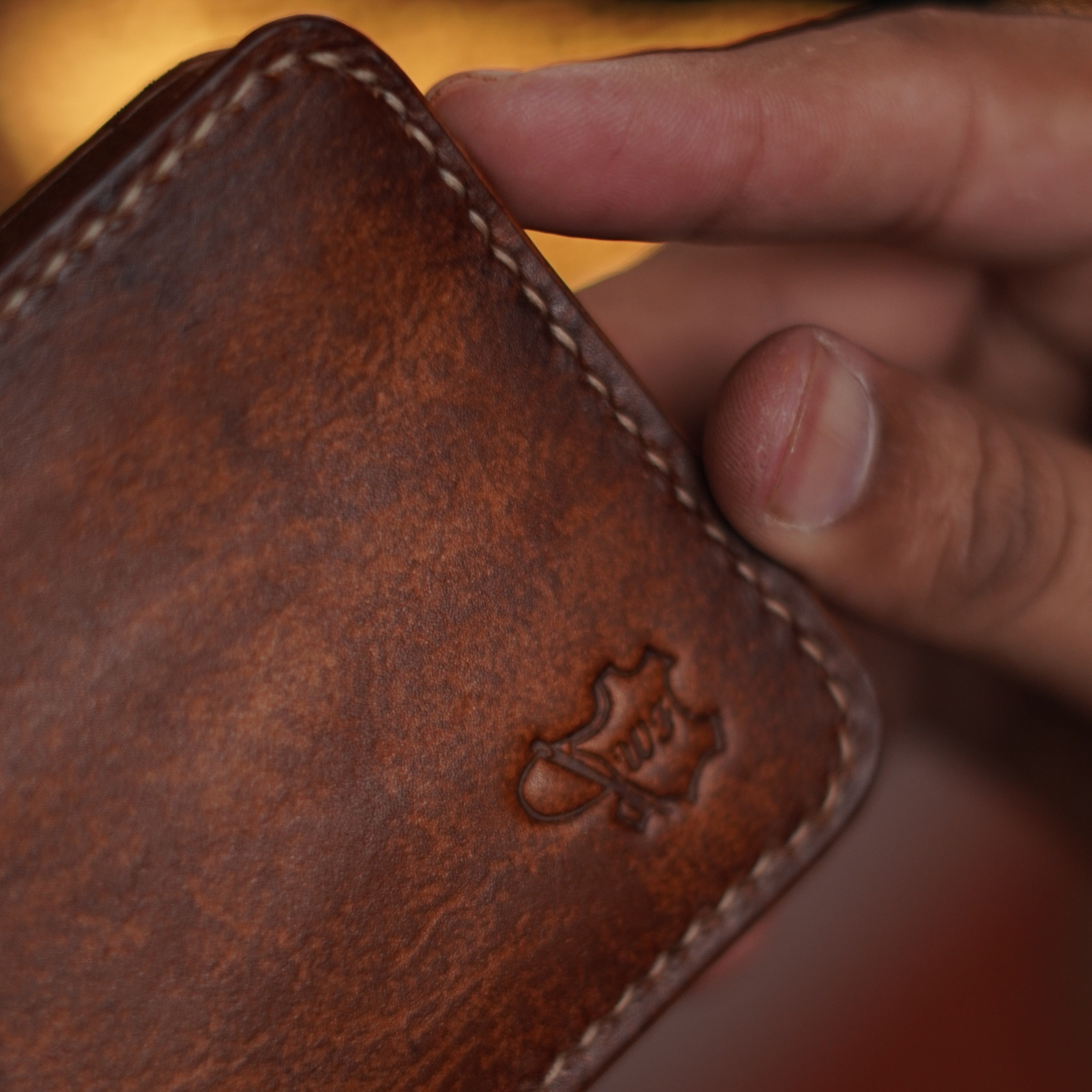 🧳 Article ___ – Handcrafted Compact Bifold Wallet