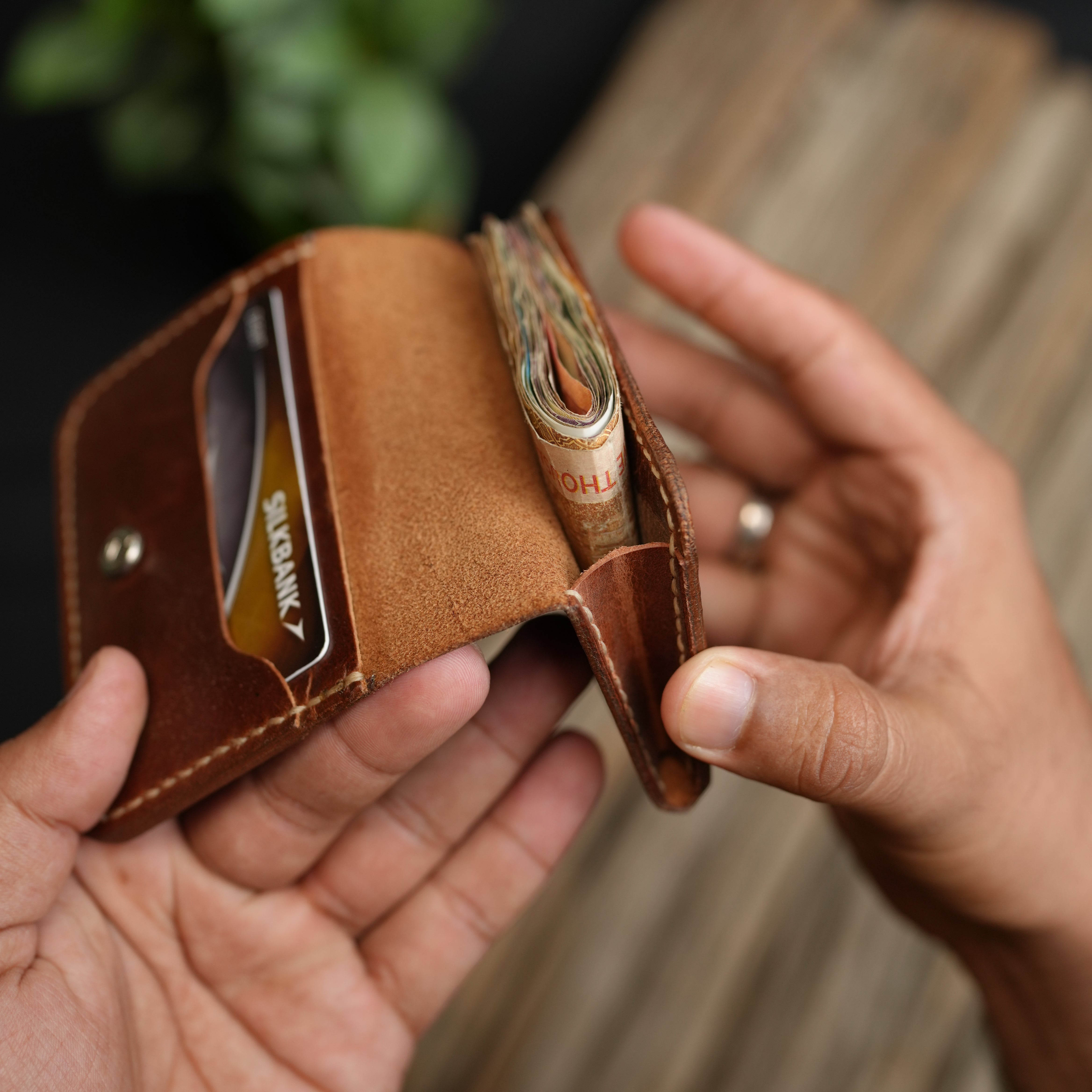 No. 107 – Ultra Compact Minimalist Wallet