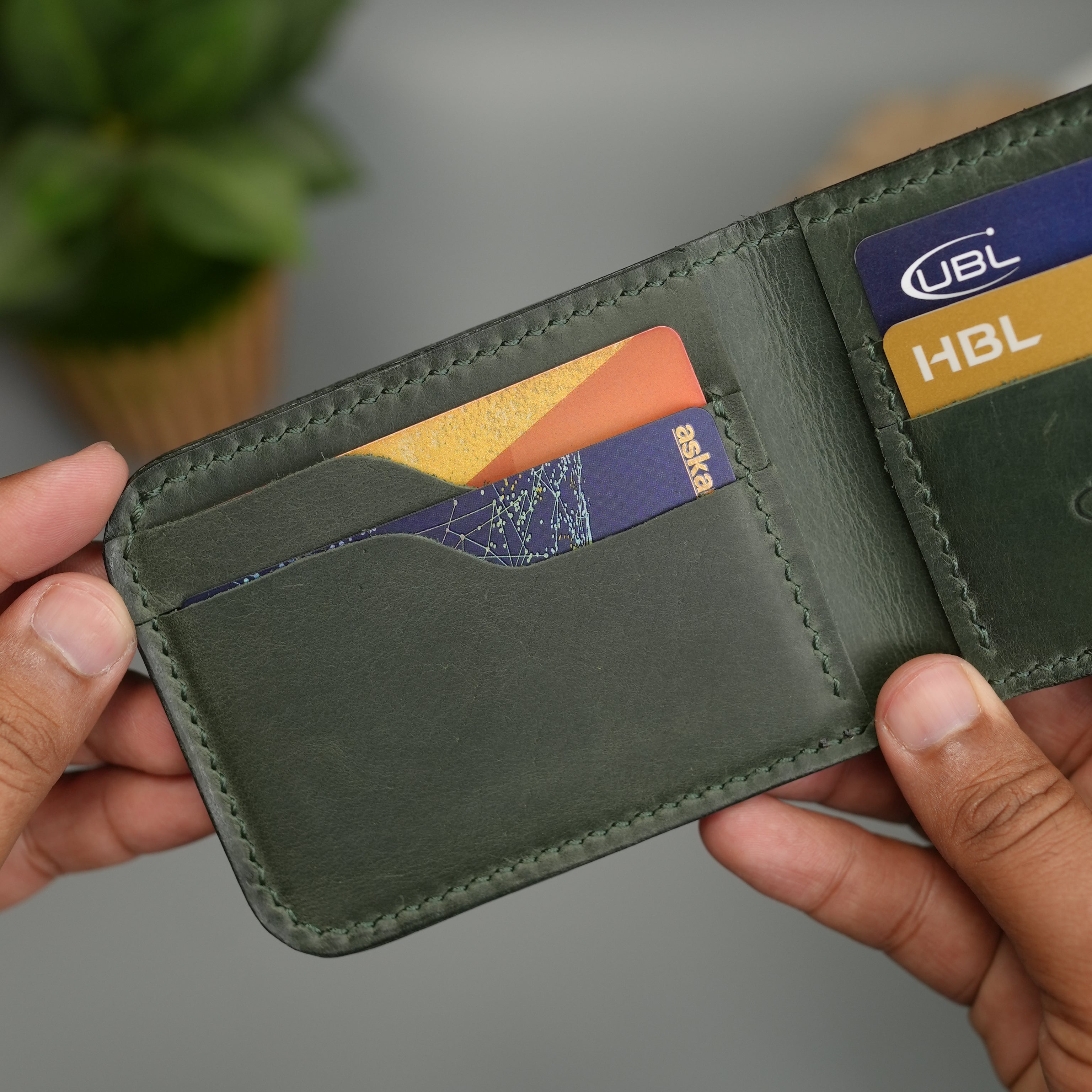 No. 55 claasic Leather Wallet Full Stitshing Green Color
