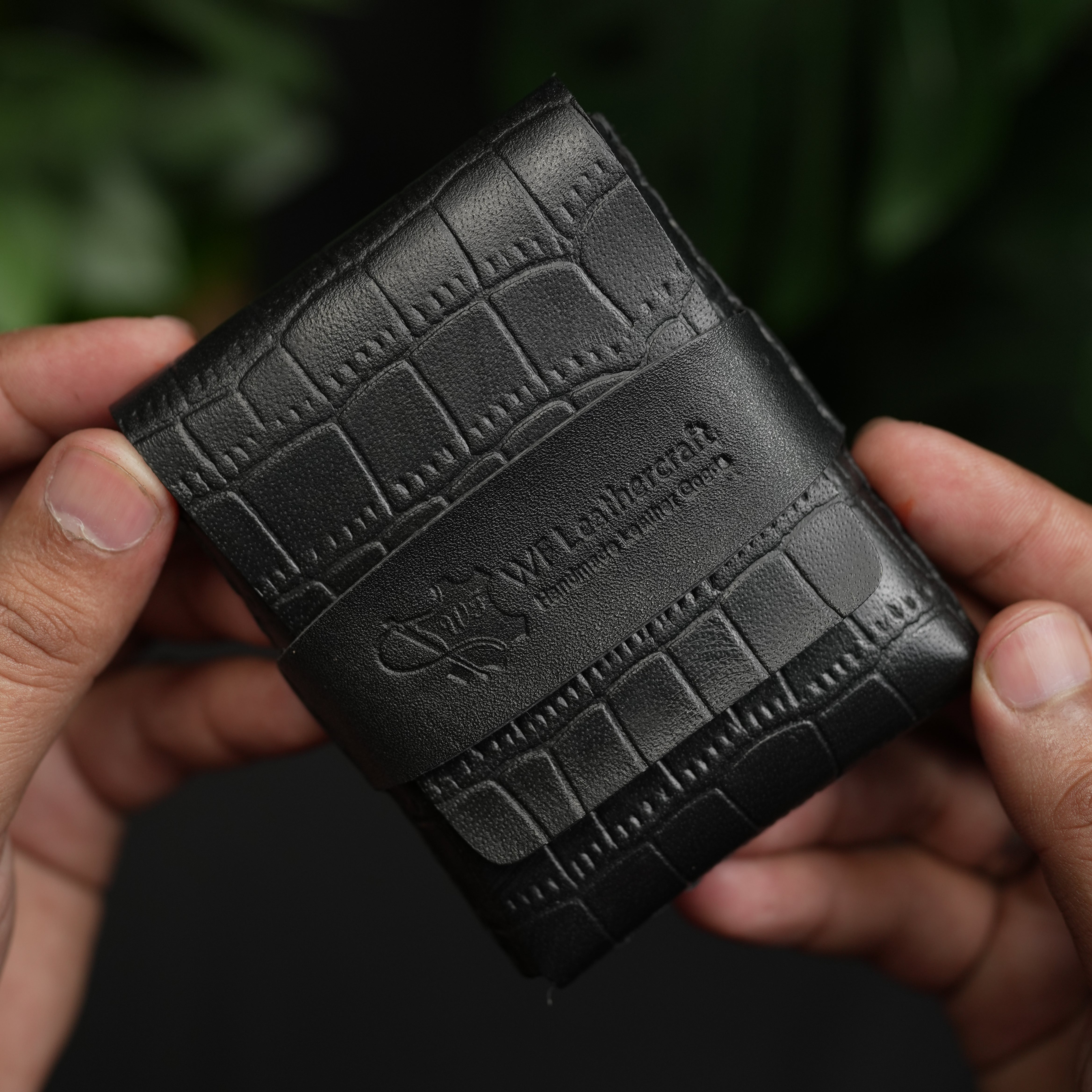 No.101 All-in-One Black Crocodile Cow Leather Wallet Black color