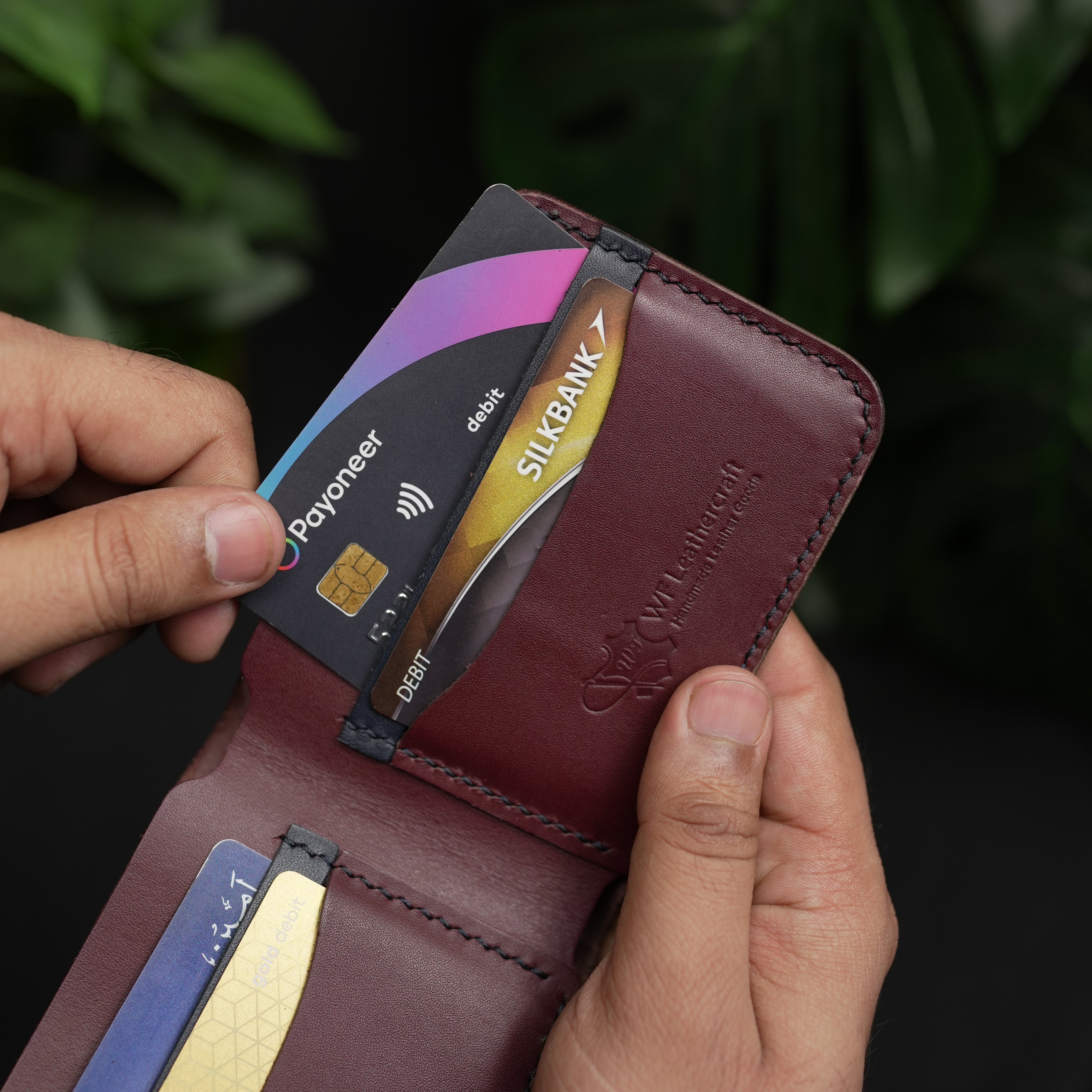 No.77 Bifold Leather Wallet ( Burgundy & Blue )