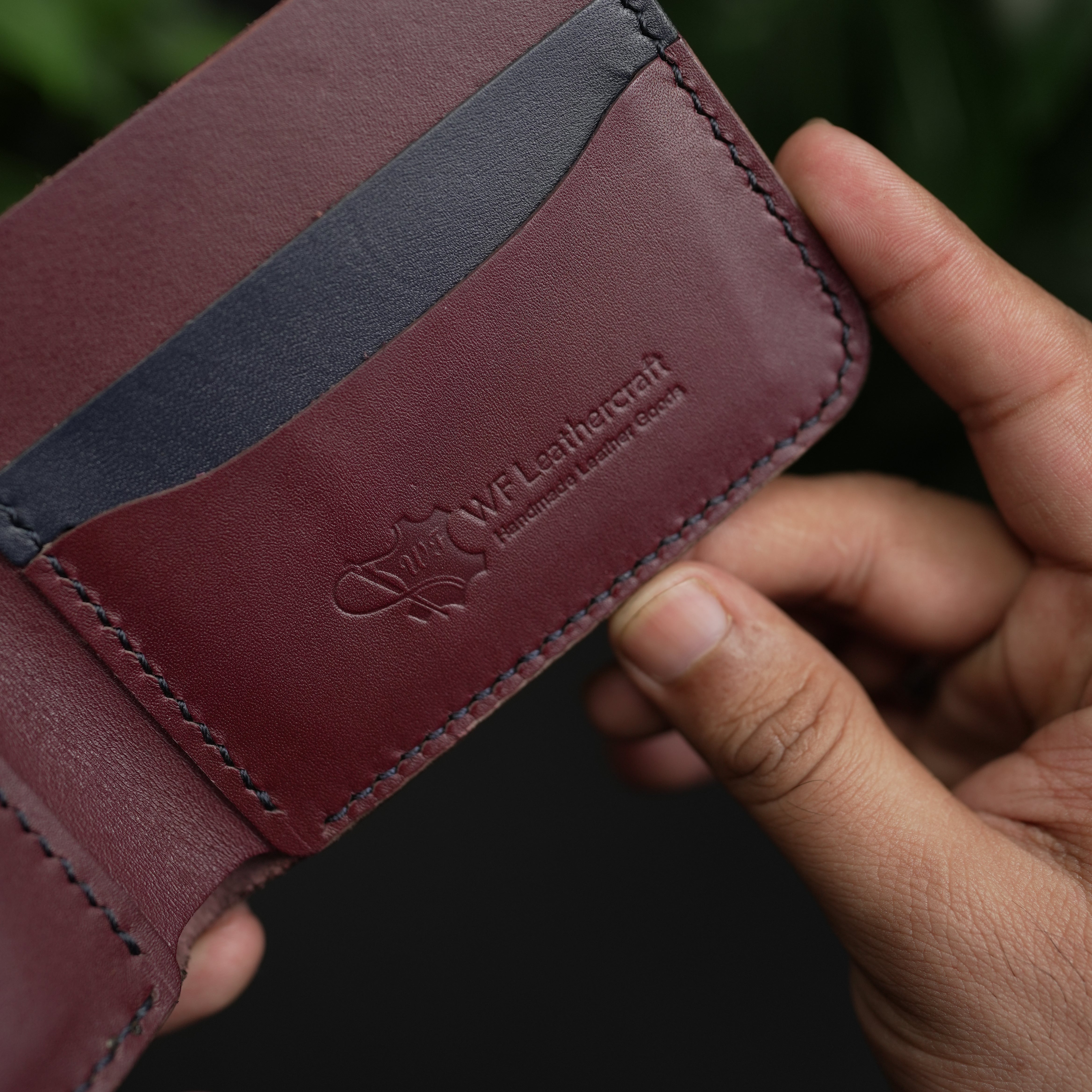 No.77 Bifold Leather Wallet ( Burgundy & Blue )