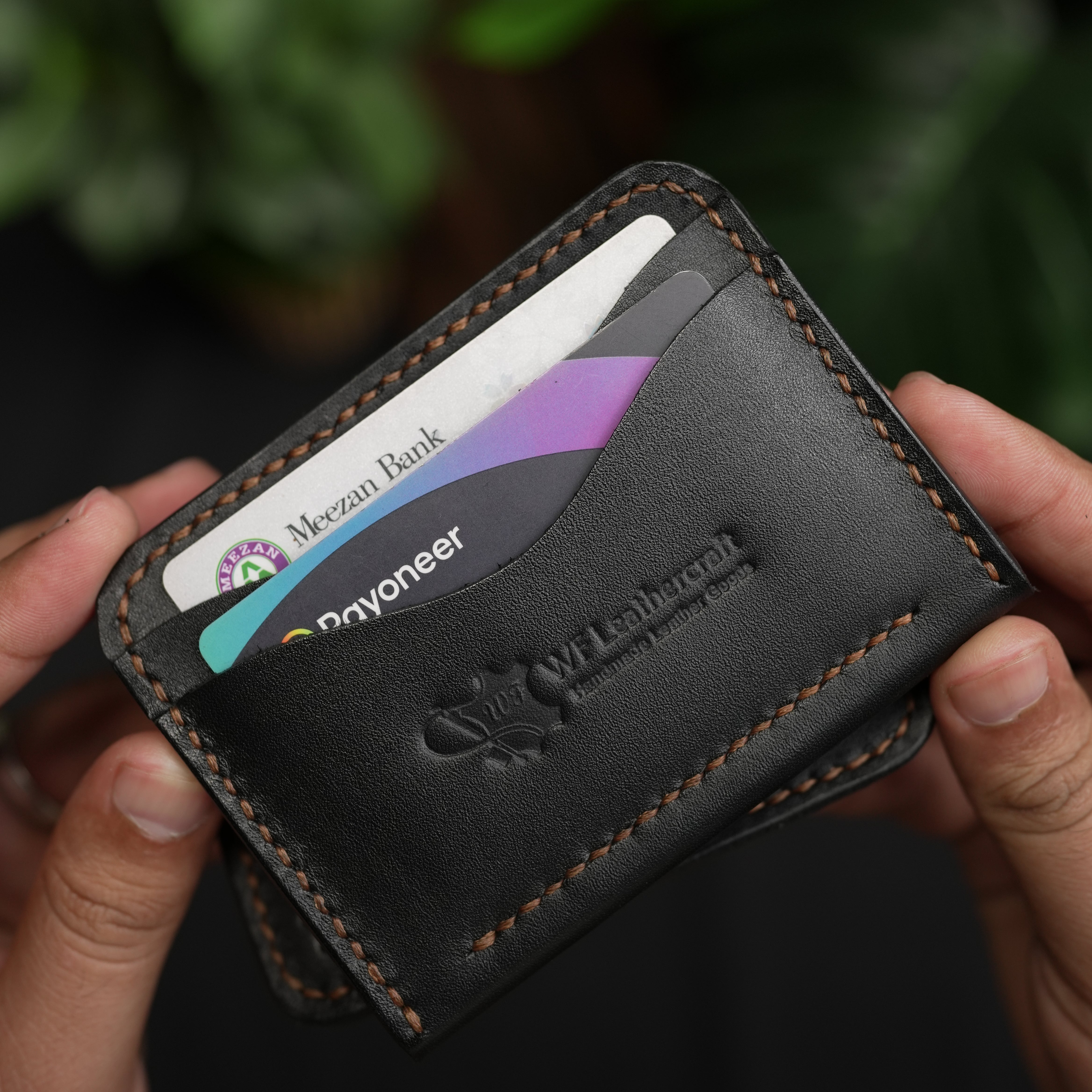 No.69 | Vertical  Bifold Leather Wallet
