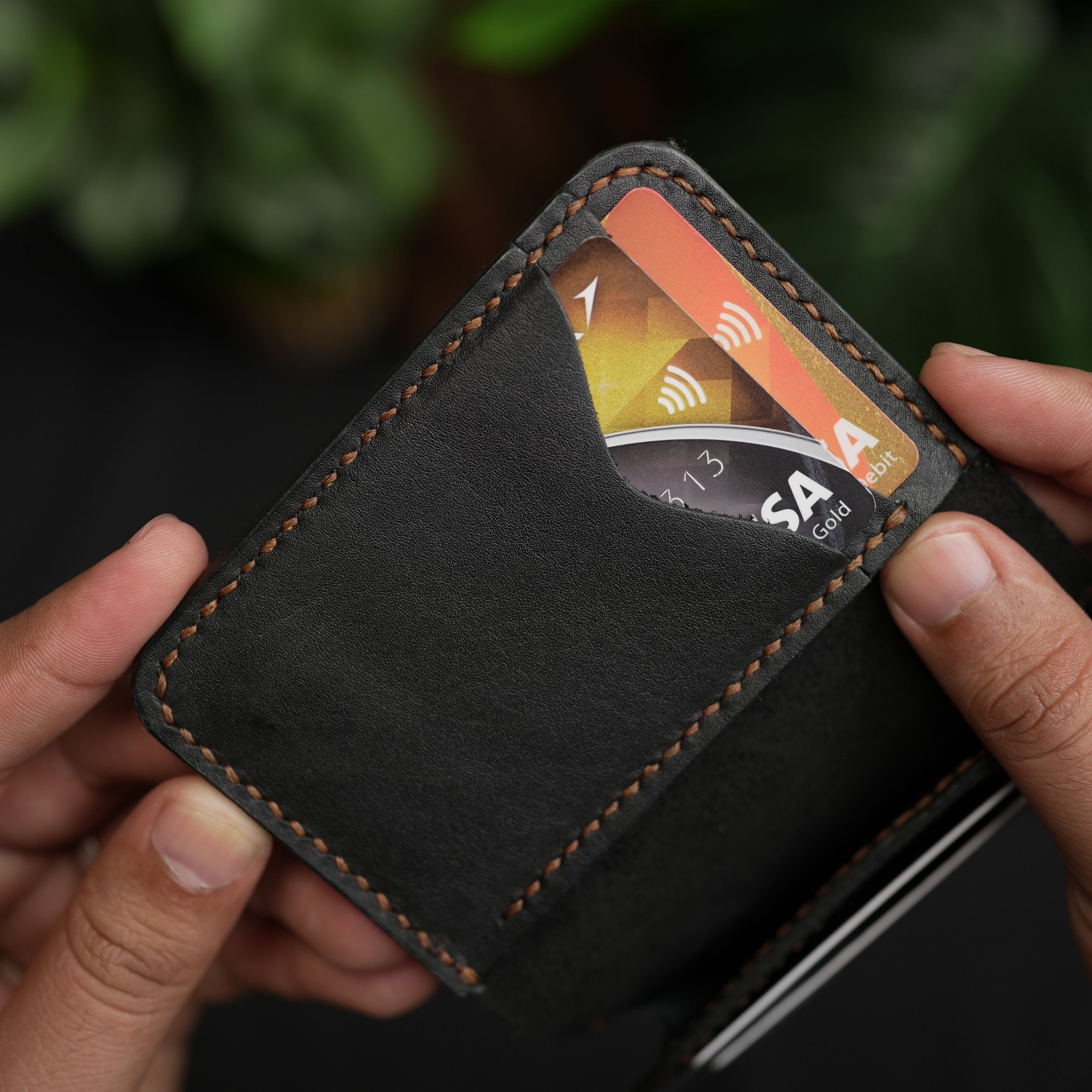 No.69 | Vertical  Bifold Leather Wallet