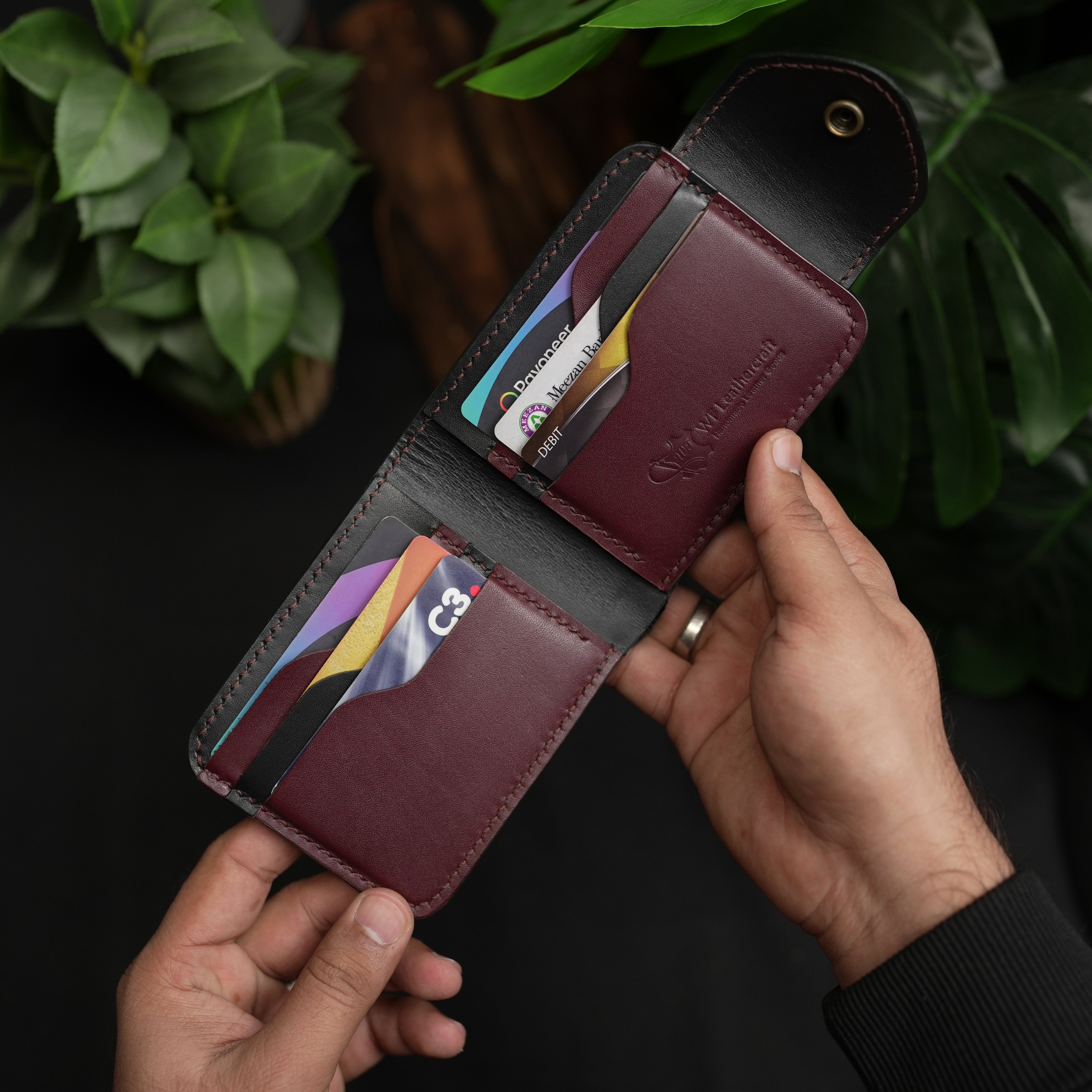 No. 55 Pro claasic full optianl Leather wallet Black with burgandy