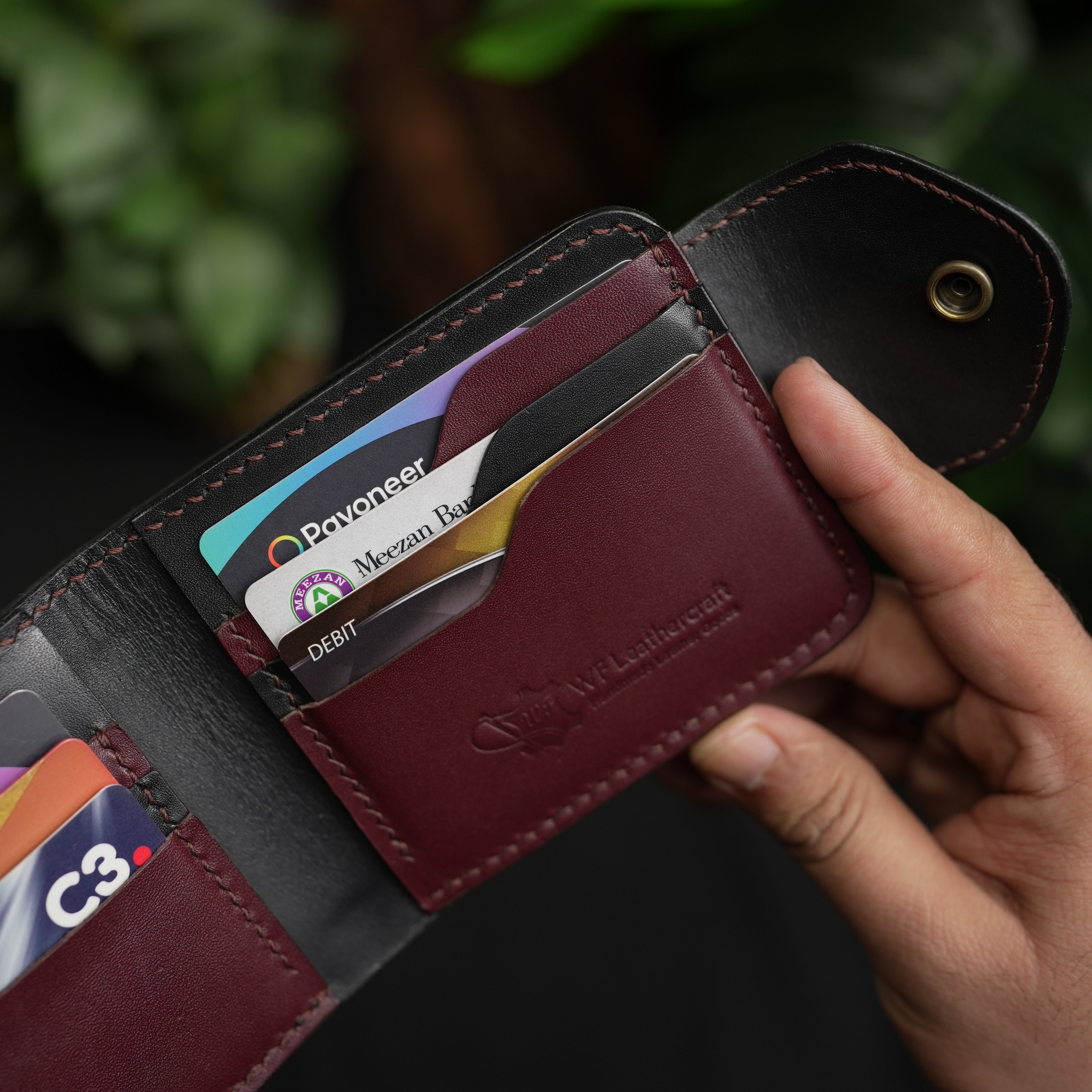 No. 55 Pro claasic full optianl Leather wallet Black with burgandy