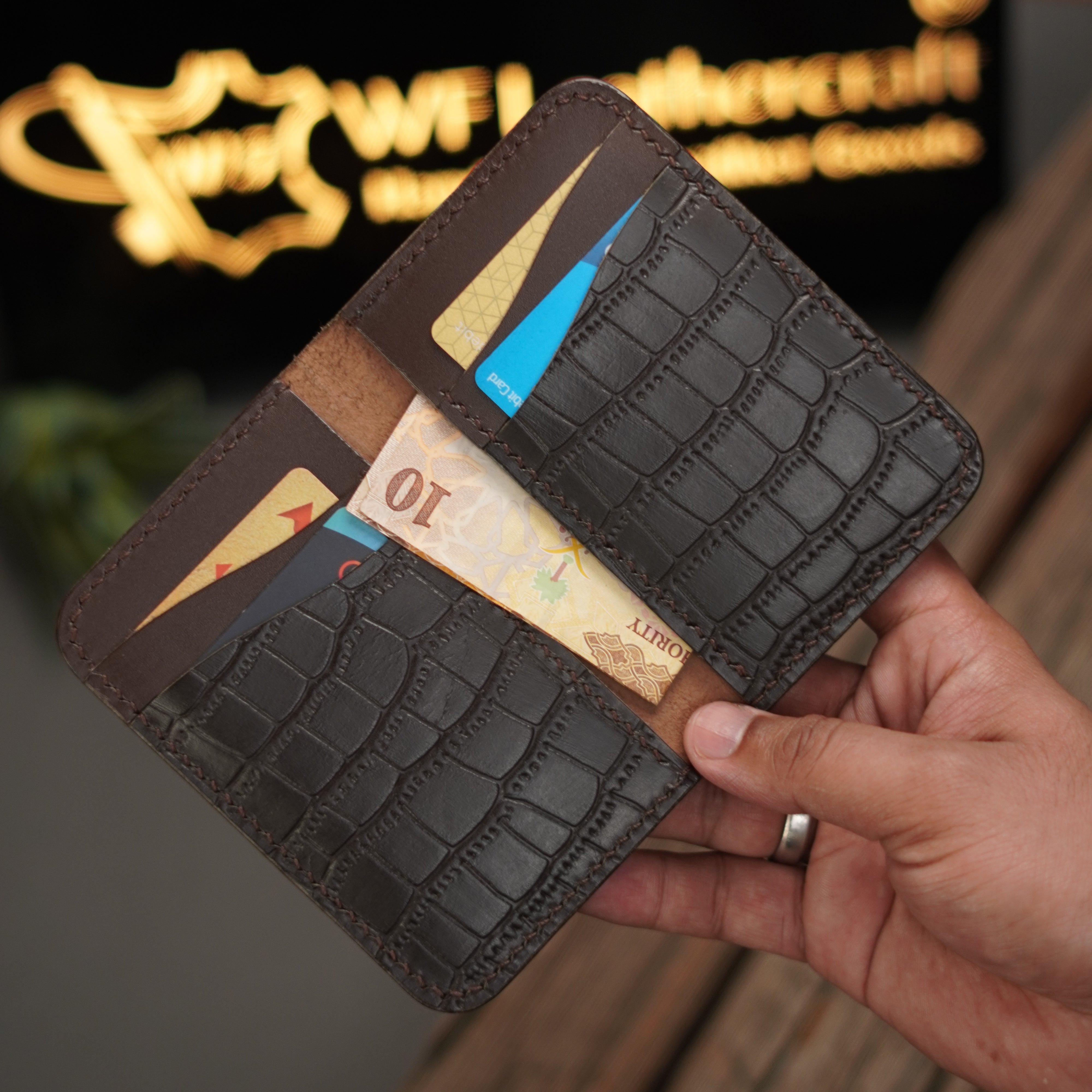 No. 79 Vertical Wallet Brown crocodile