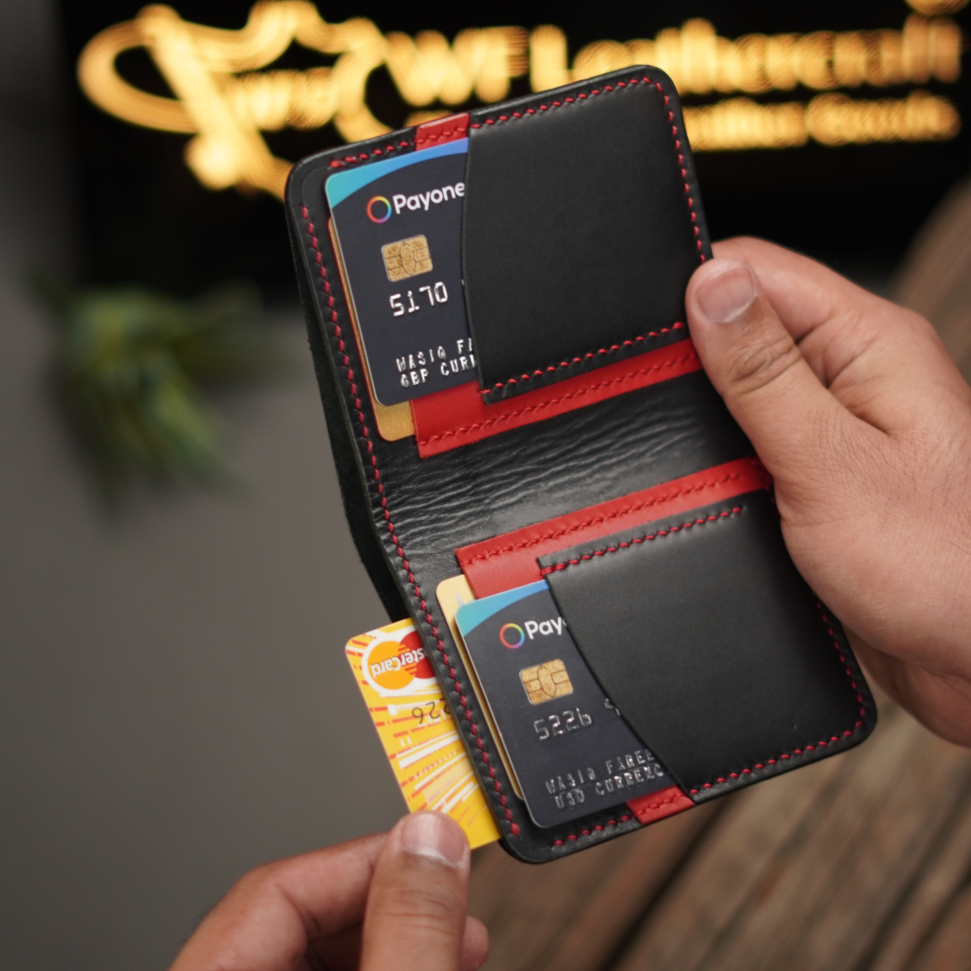 No. 86 vertical bifold wallet Black & Red