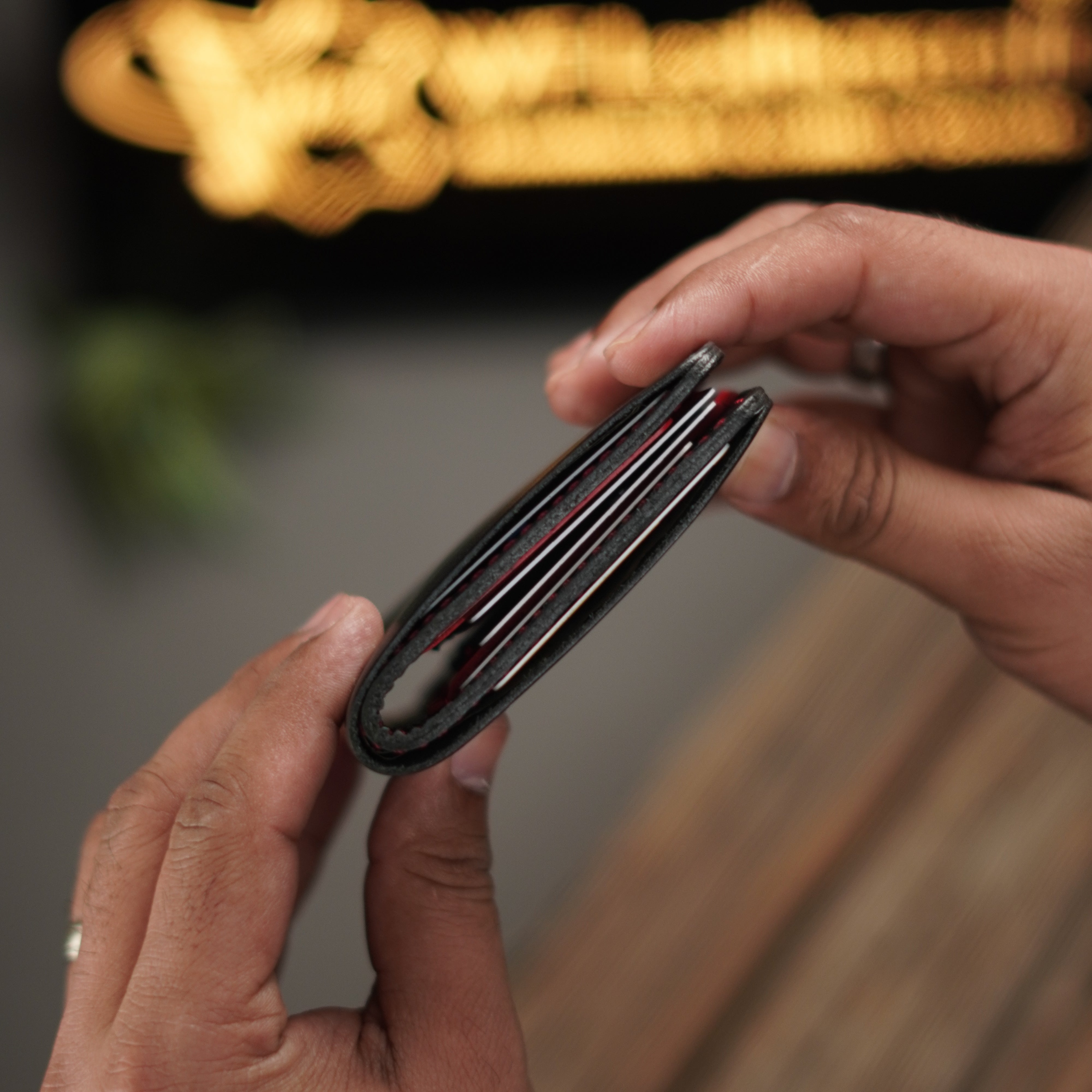 No. 86 vertical bifold wallet Black & Red