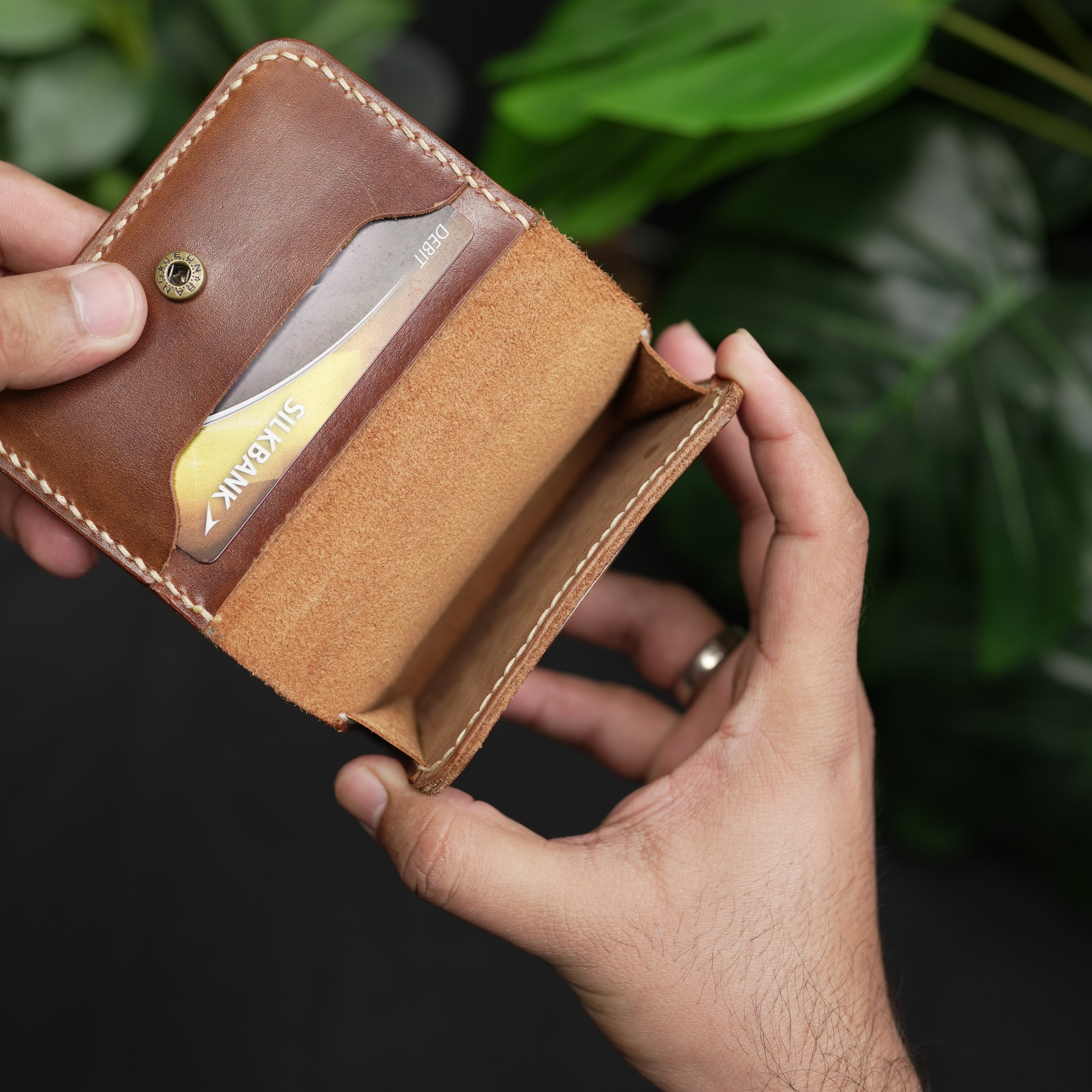 No. 107 – Ultra Compact Minimalist Wallet