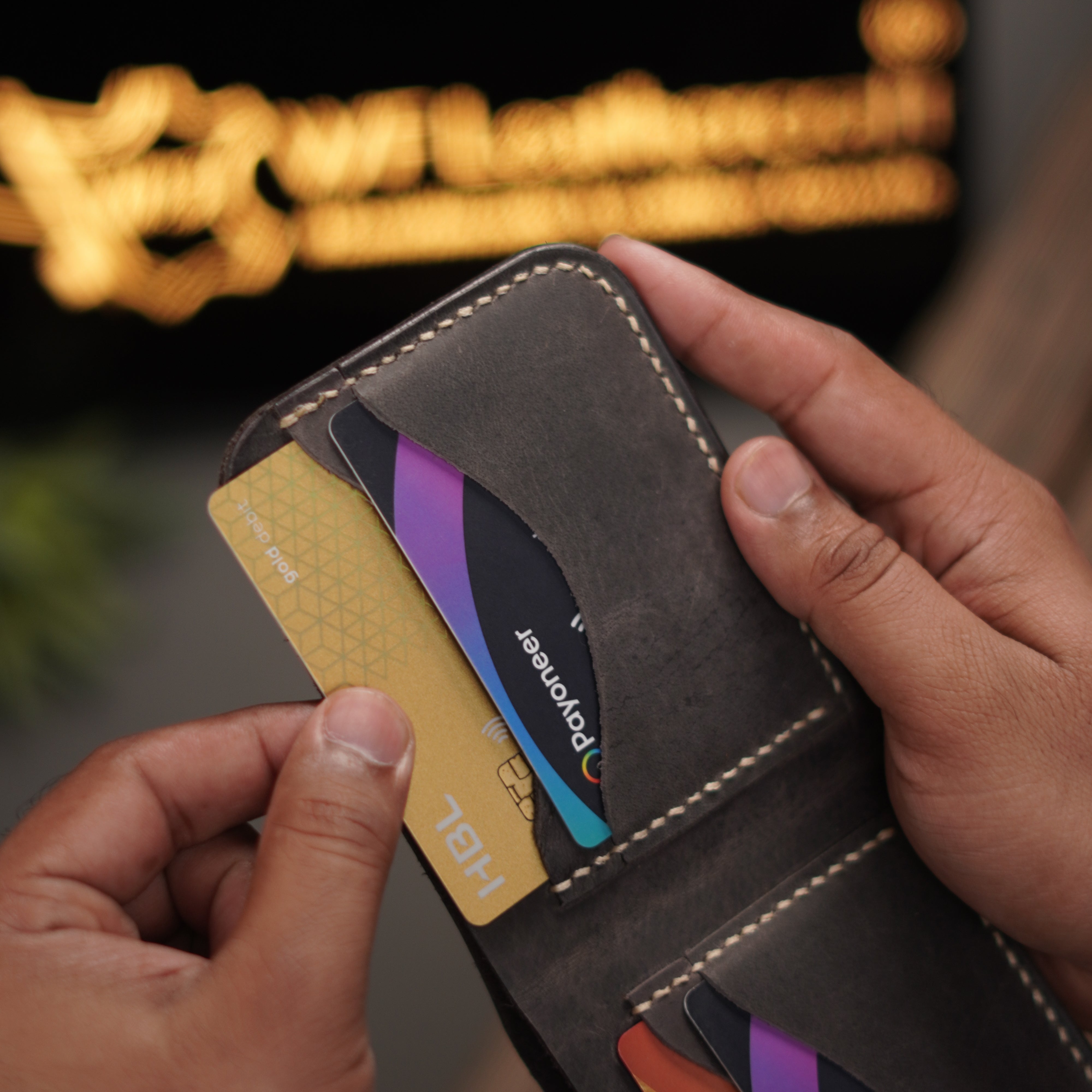 No.80 Bifold Leather Wallet grayish black