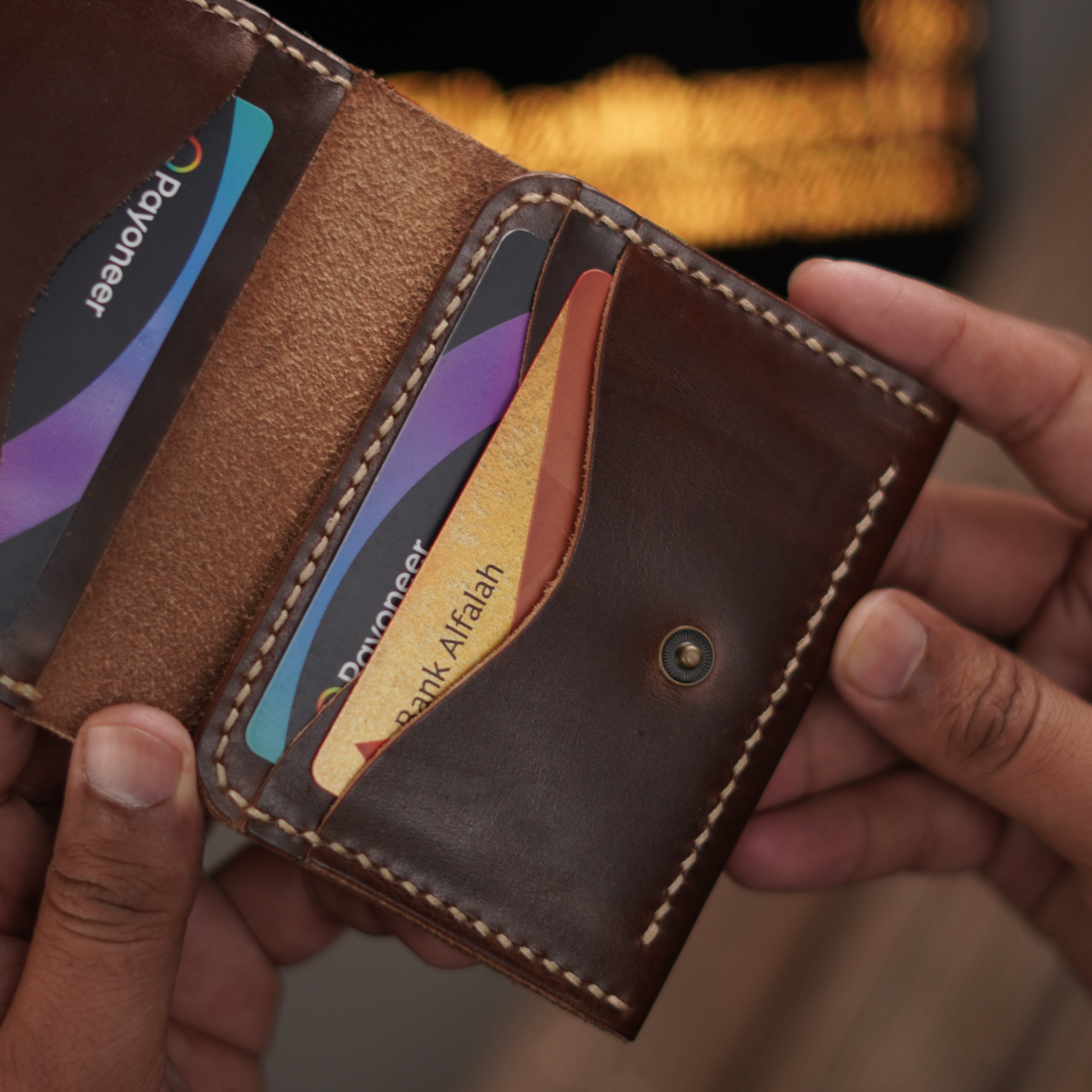 No. 69 V2 virticle bifold wallet brown pullup