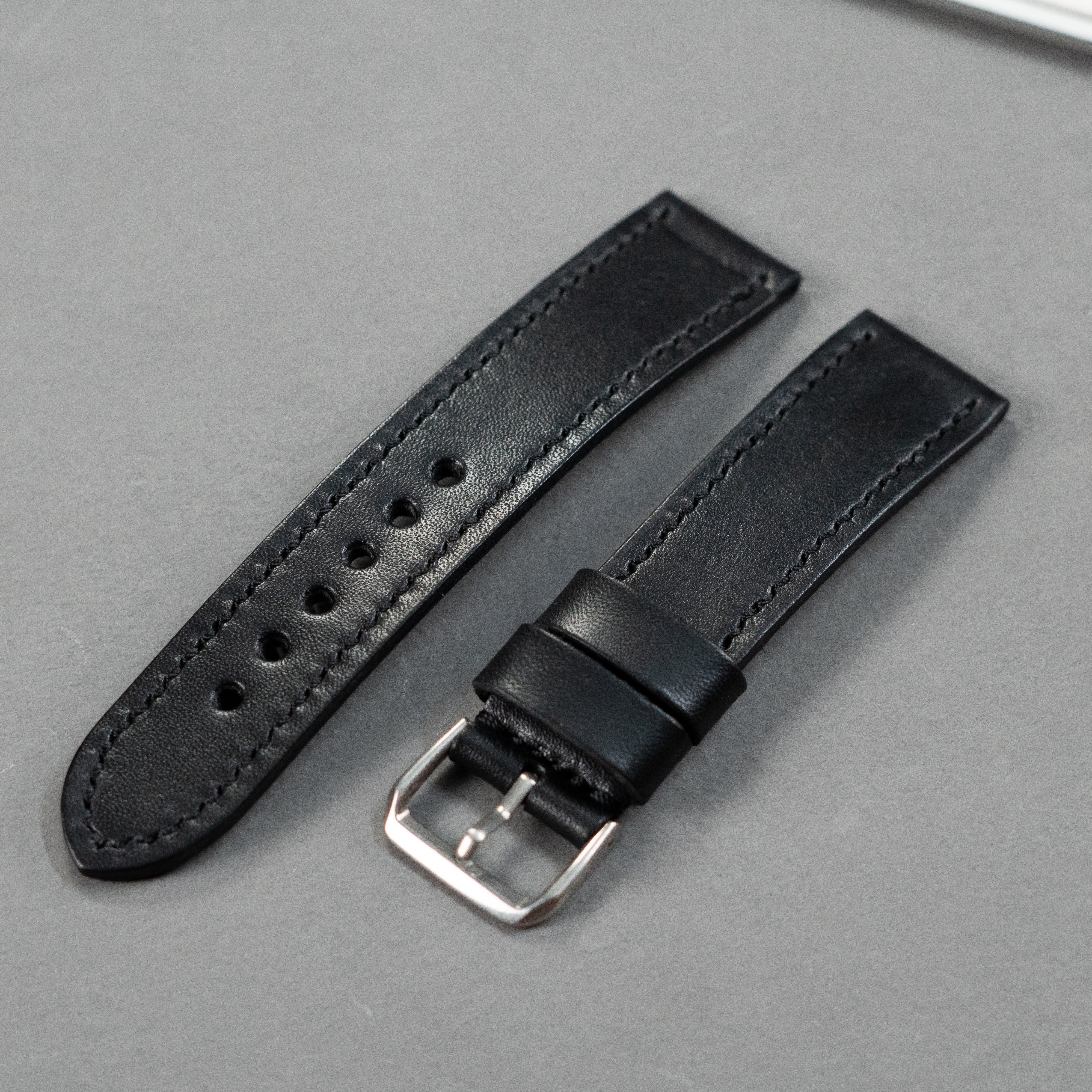 genuine leather wallet price in Pakistan, leather wallets in Pakistan gents wallet leather, smart wallet in Pakistan, leather wallet for men, long wallet for men,  bifold leather wallet in Pakistan, long bifold wallet, genuine leather bifold wallet, best bifold wallet,handmade leather wallets in pakistan