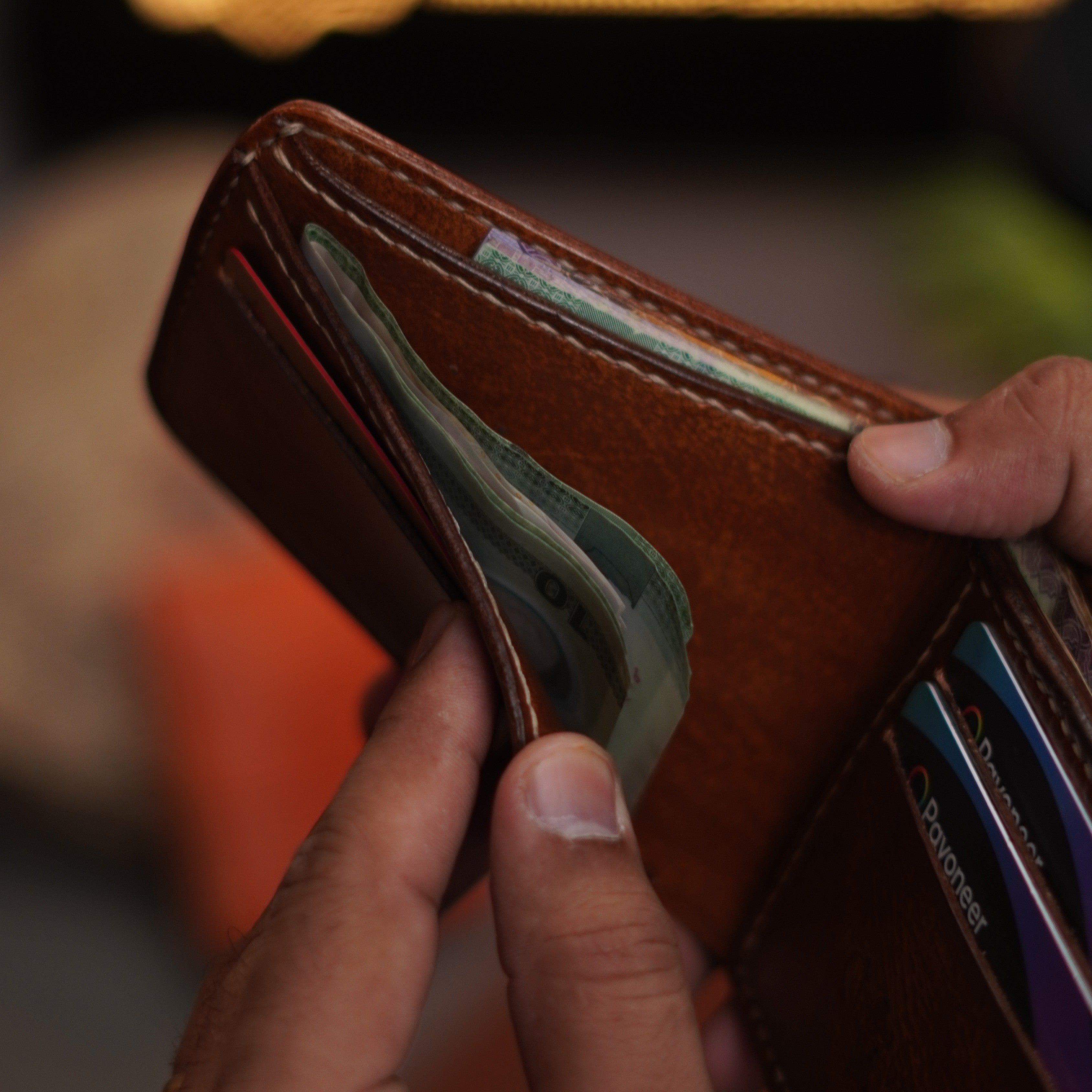 🧳 Article ___ – Handcrafted Compact Bifold Wallet