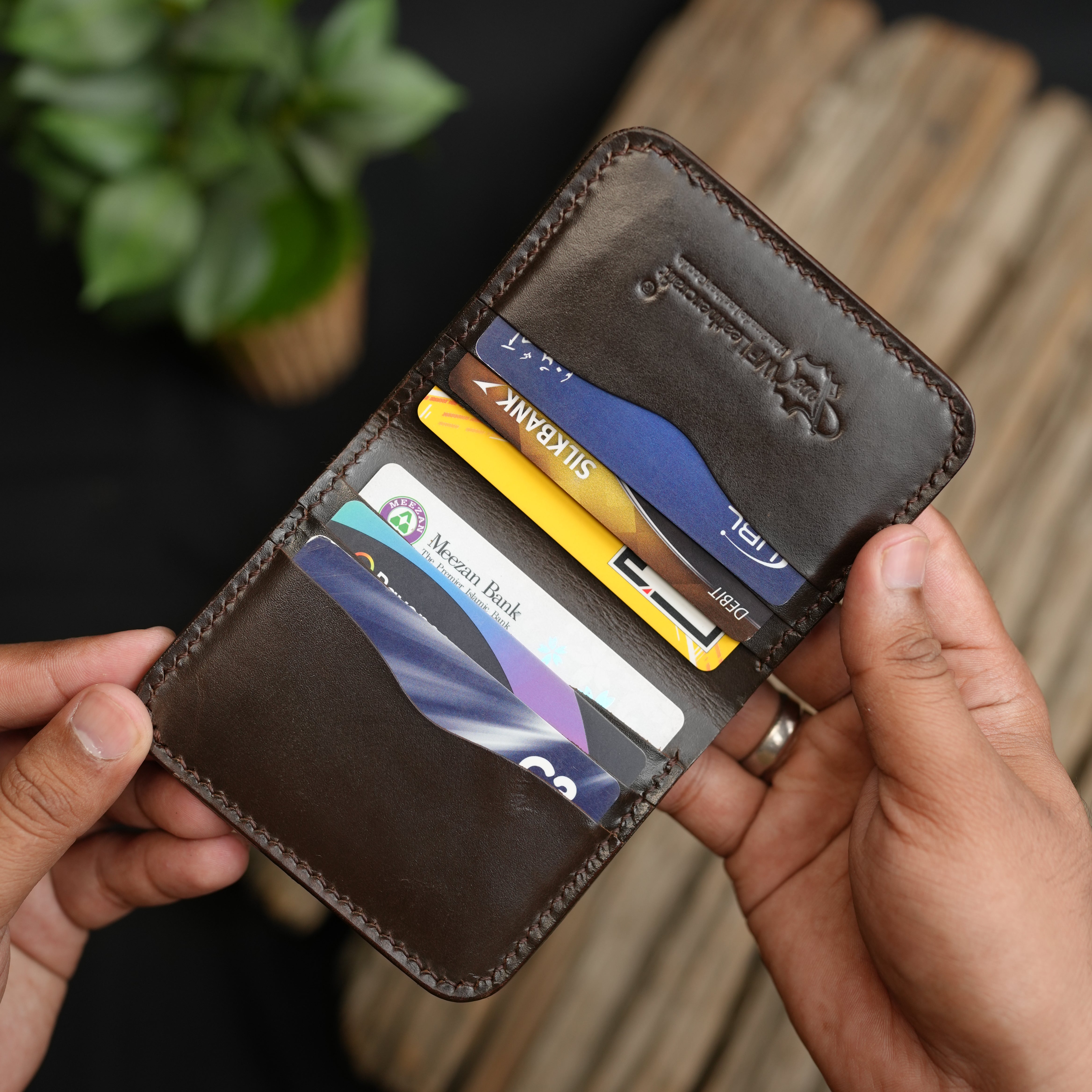 No.88 Vertical Bifold Wallet Chocolate Brown Color