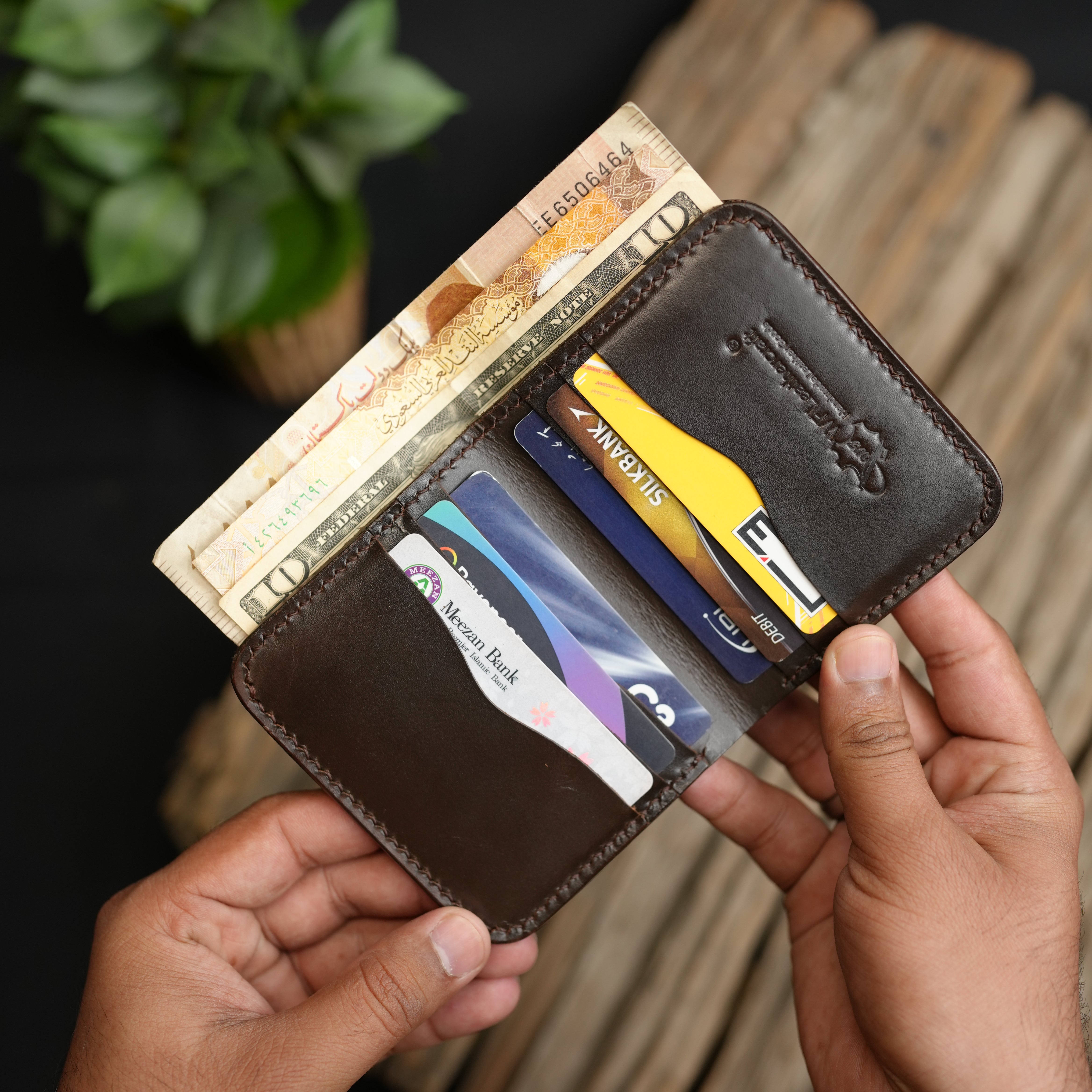 No.88 Vertical Bifold Wallet Chocolate Brown Color