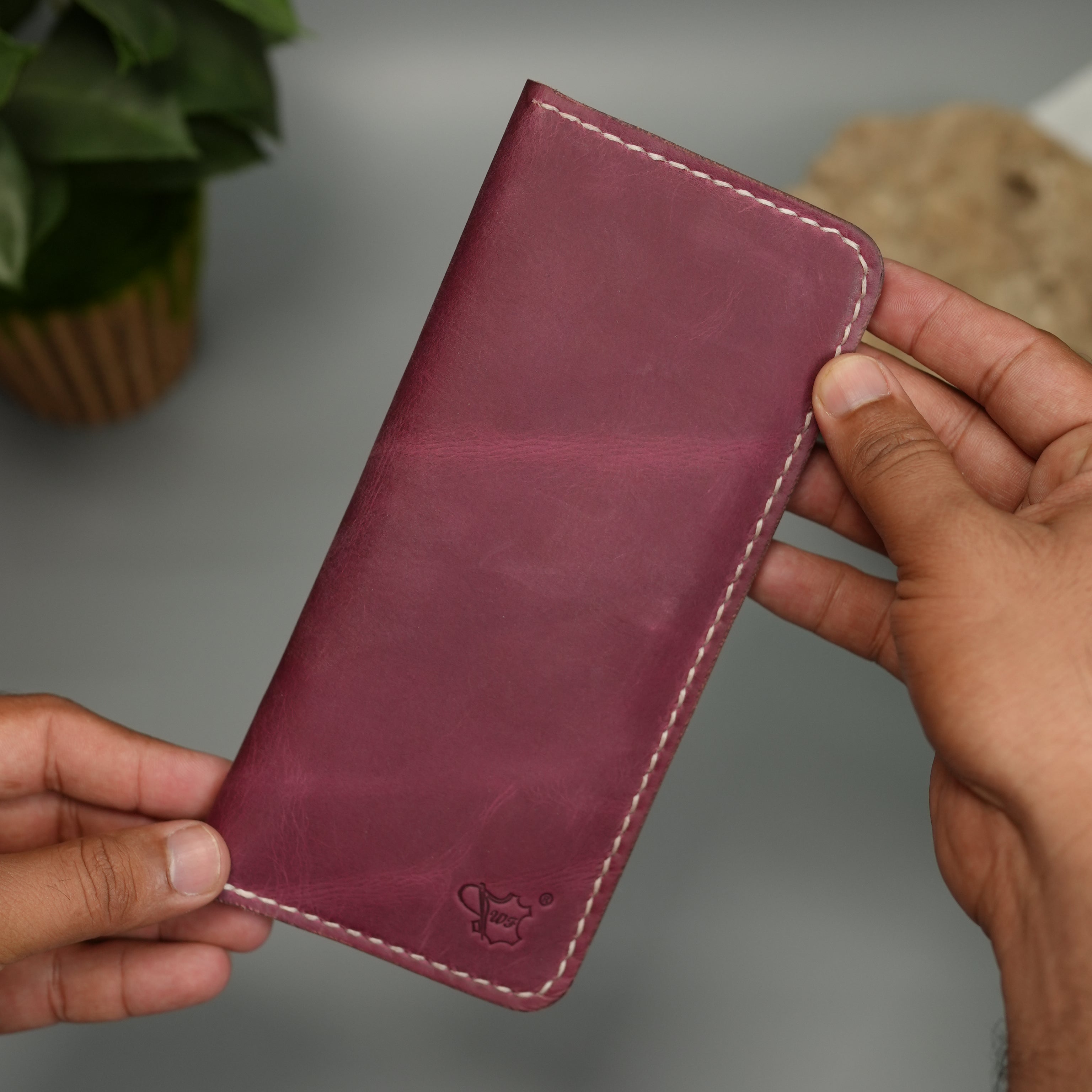No. 94 Bifold Long leather wallet Bordo Color